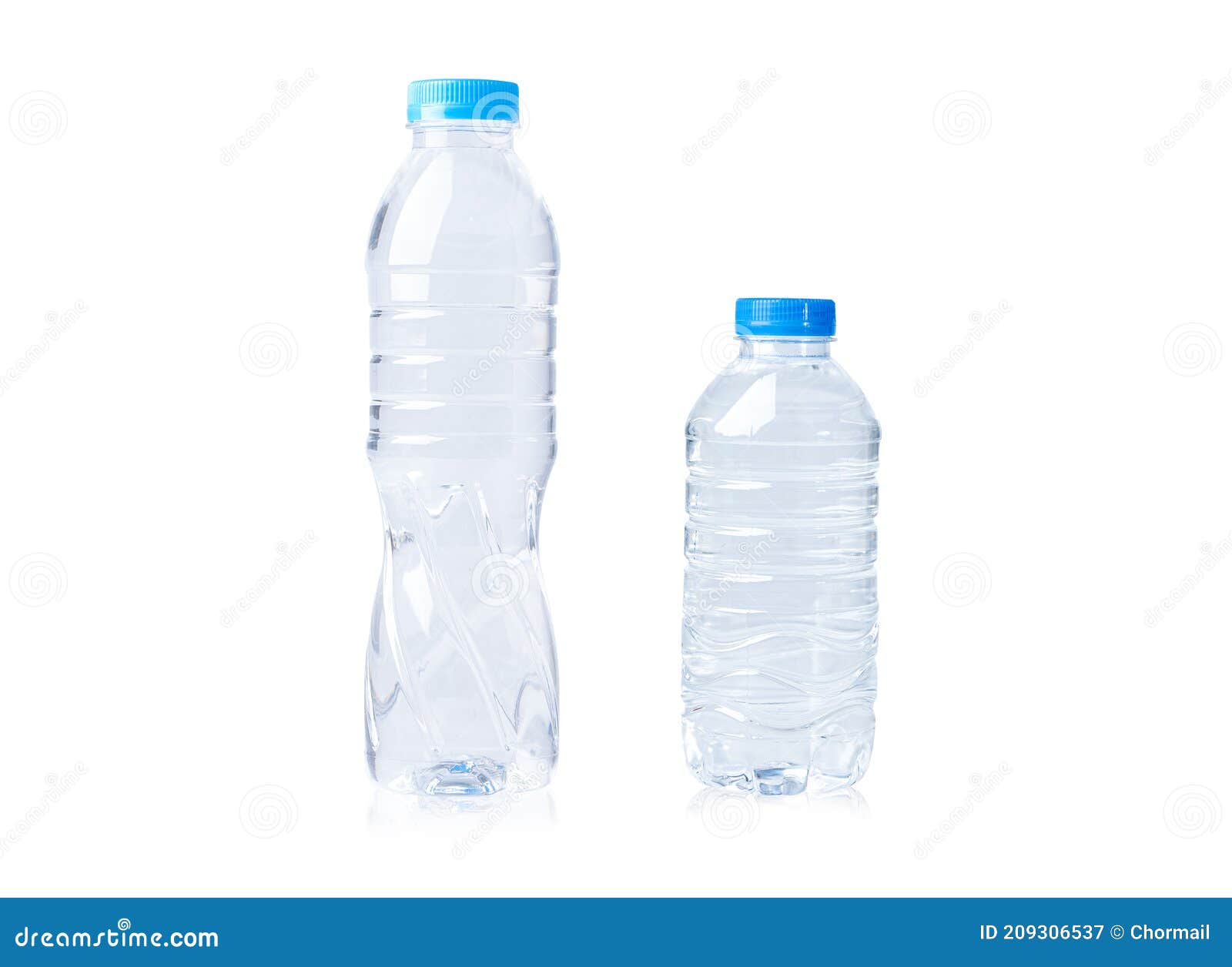 Botella De Agua De Plástico Grande Y Pequeña Con Fondo Blanco Imagen de  archivo - Imagen de lifestyle, objeto: 209306537