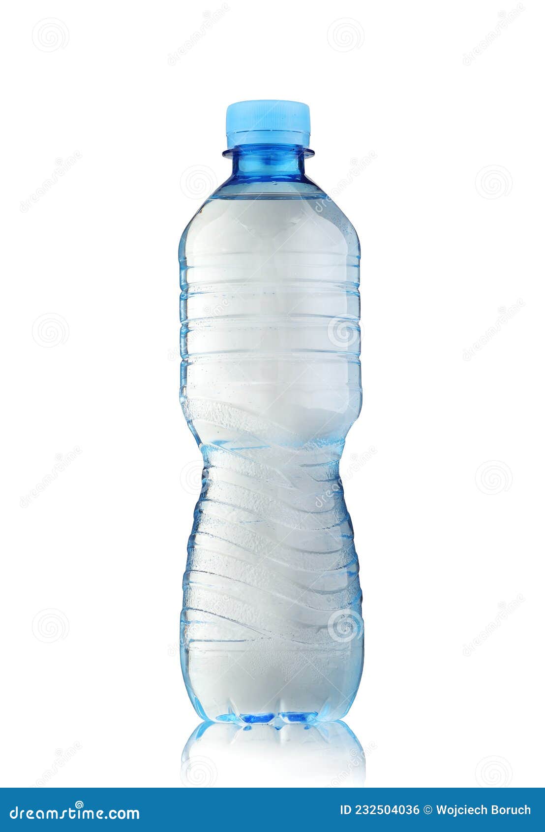 Botella Pequeña De Plástico Con Agua Foto de archivo - Imagen de unlabeled,  aislado: 232504036