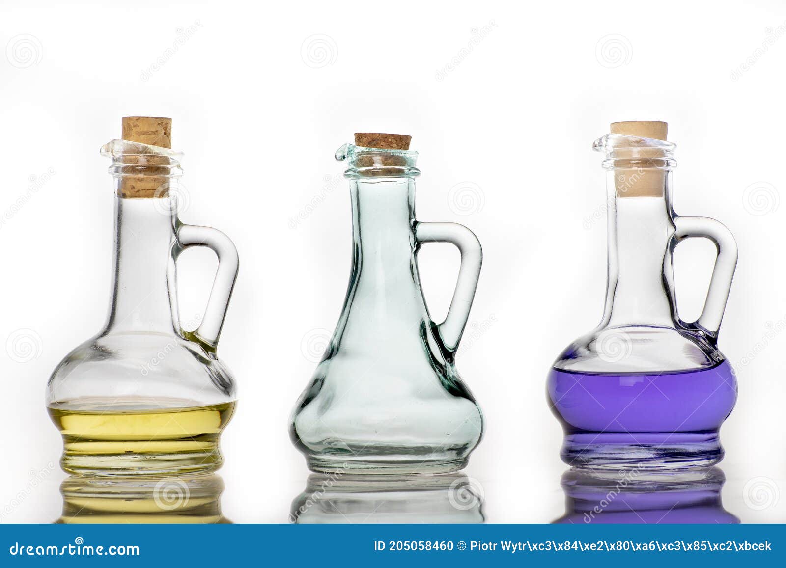 https://thumbs.dreamstime.com/z/botellas-de-vidrio-para-almacenar-aceite-cocina-contenedor-utilizado-en-la-del-hogar-fondo-claro-205058460.jpg