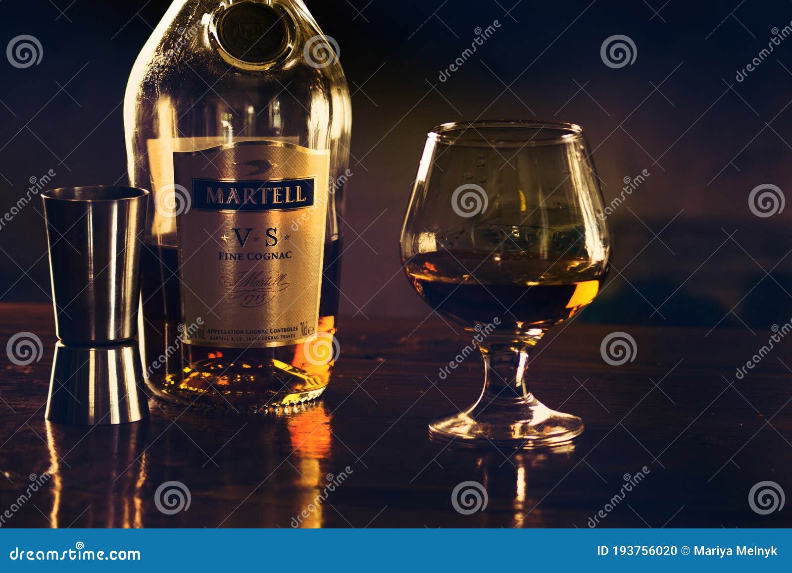 Exquisite 3d Render Of A Brandy Decanter And Two Glasses Label Mockup A  Countess Table Adorned With Scattered Rose Petals Background, Valentine  Rose, Red Wine, Red Rose Background Image And Wallpaper for