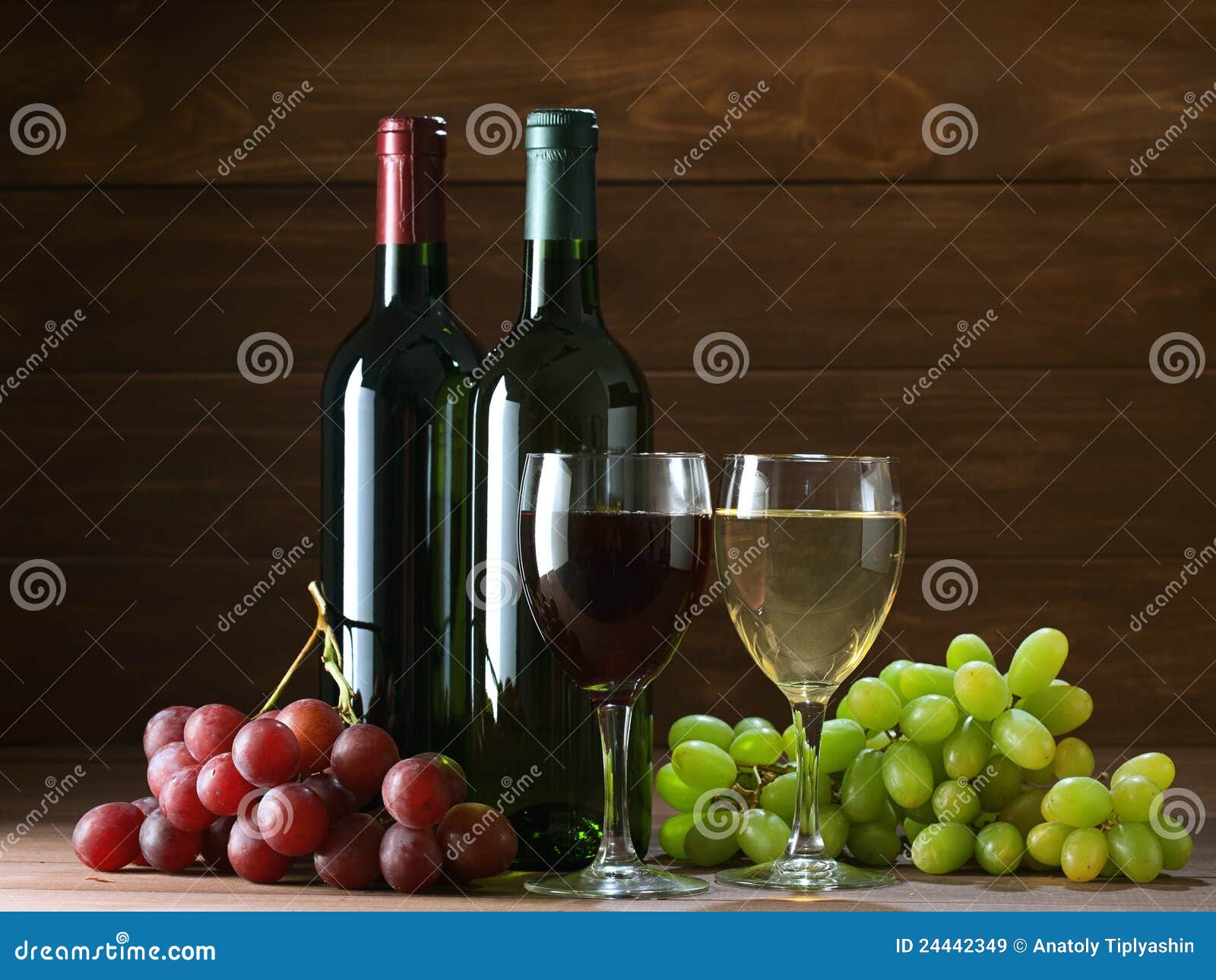 Bottle of vine stock image. Image of dark, hammering 24442349
