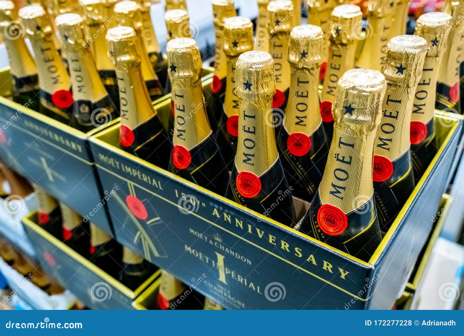 costco mini moet 6 pack