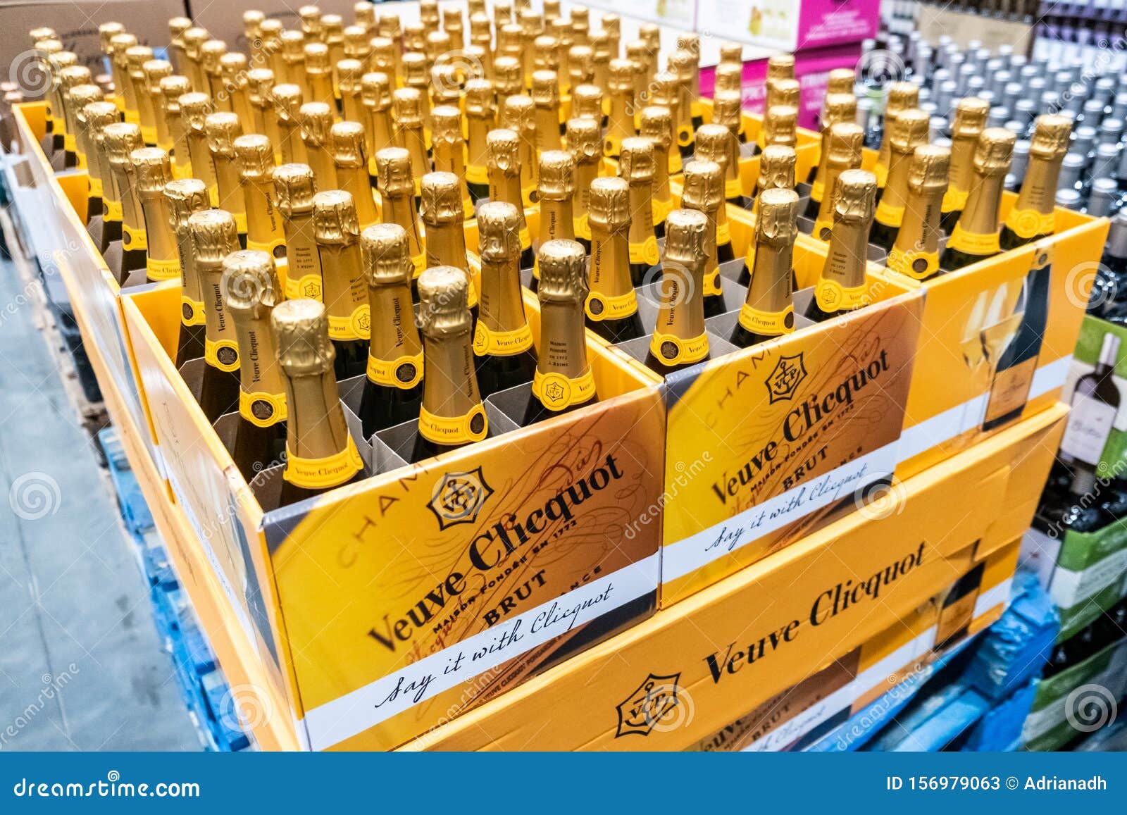 474 Veuve Clicquot Stock Photos - Free & Royalty-Free Stock Photos from  Dreamstime