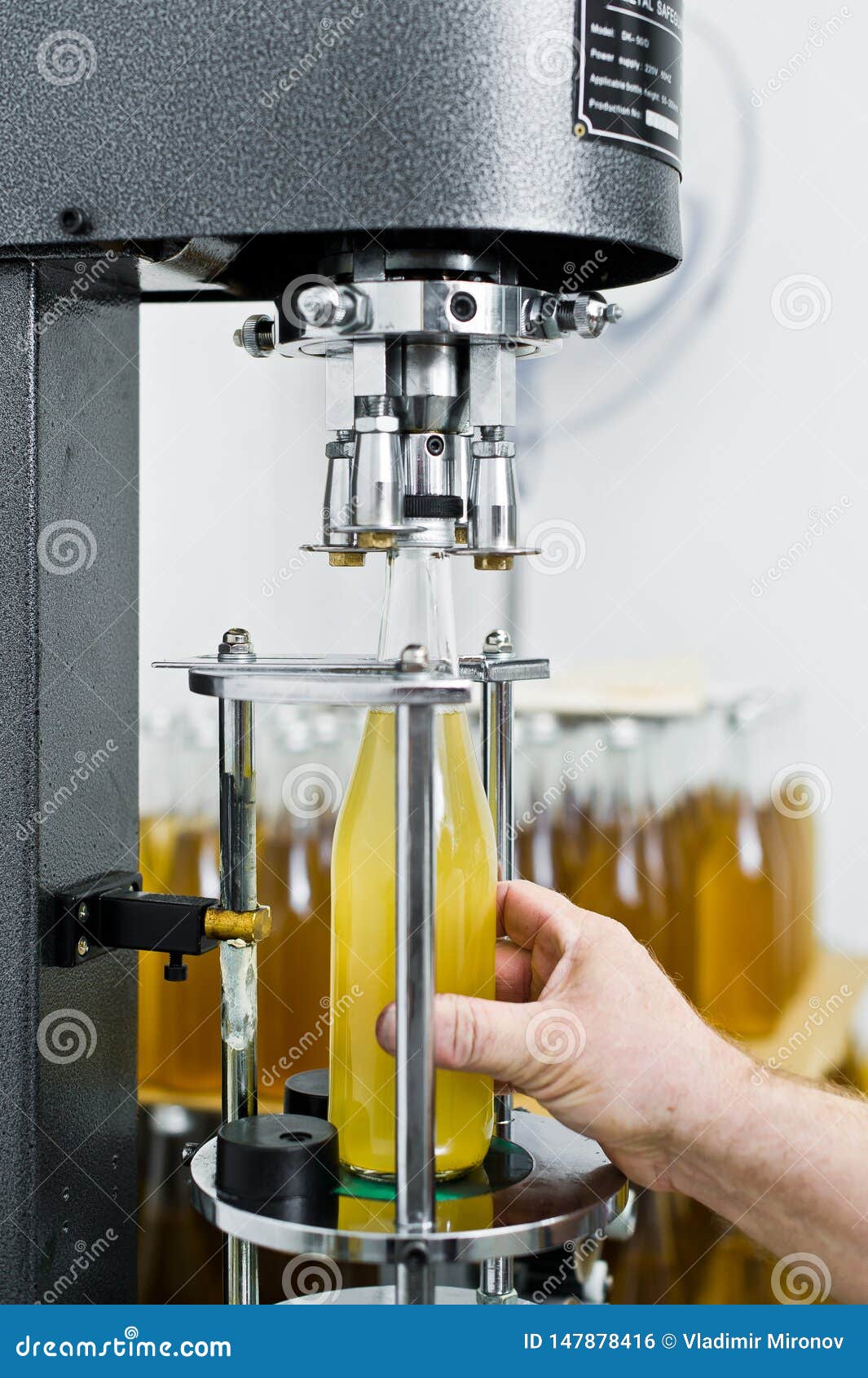 Bottling Factory Beer Bottling Line for Processing and Bottling Beer