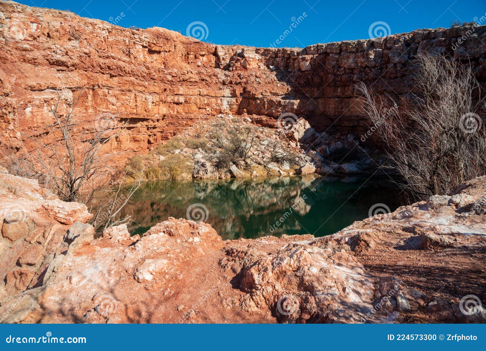 bottomless lakes state park in new mexico