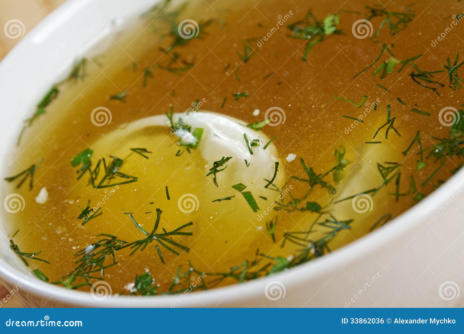 Bouillon De Poulet Avec Et L'oeuf Photo stock Image du