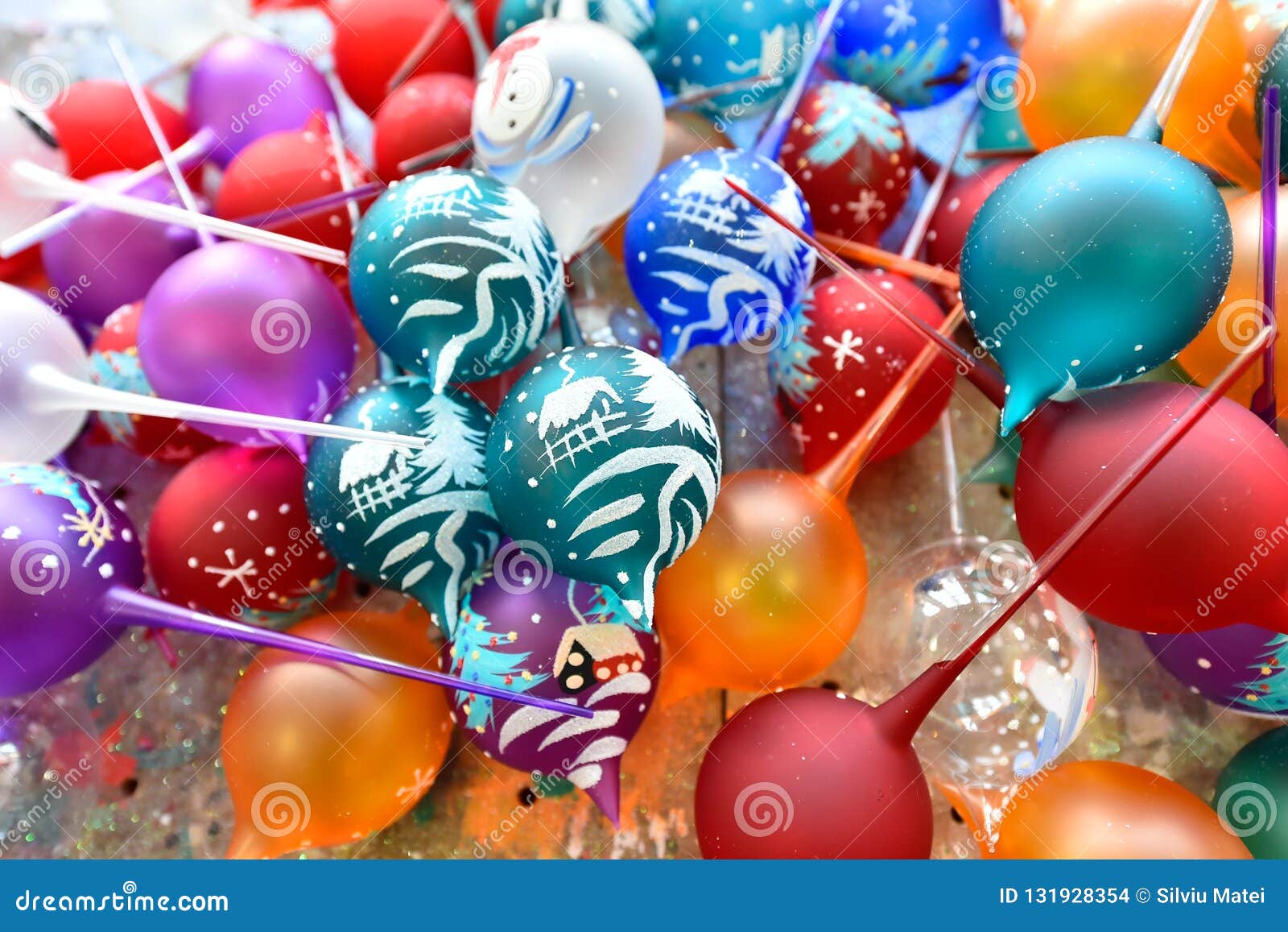 Boule De Noël Peinte à La Main Photo Stock Image Du Décor