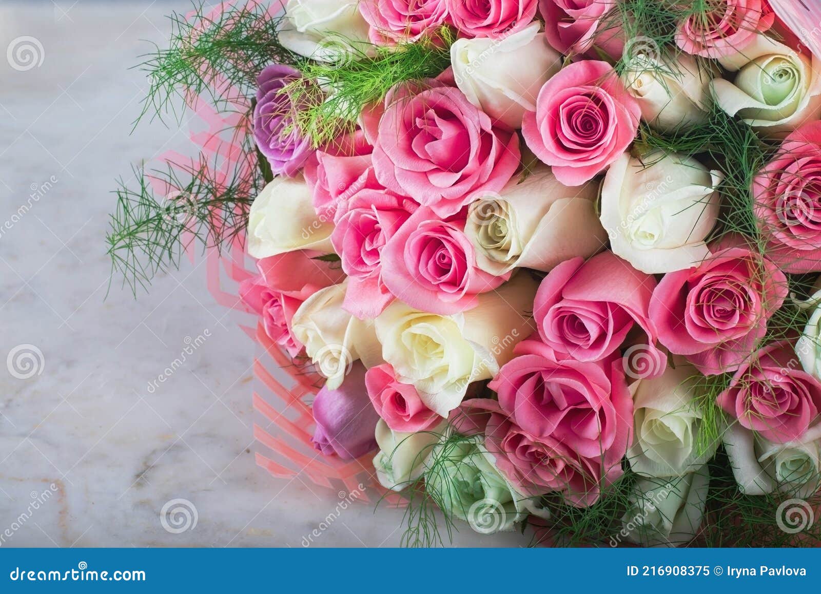 Bouquet De Casamentos De Rosas Imagem de Stock - Imagem de floral,  romântico: 216908375