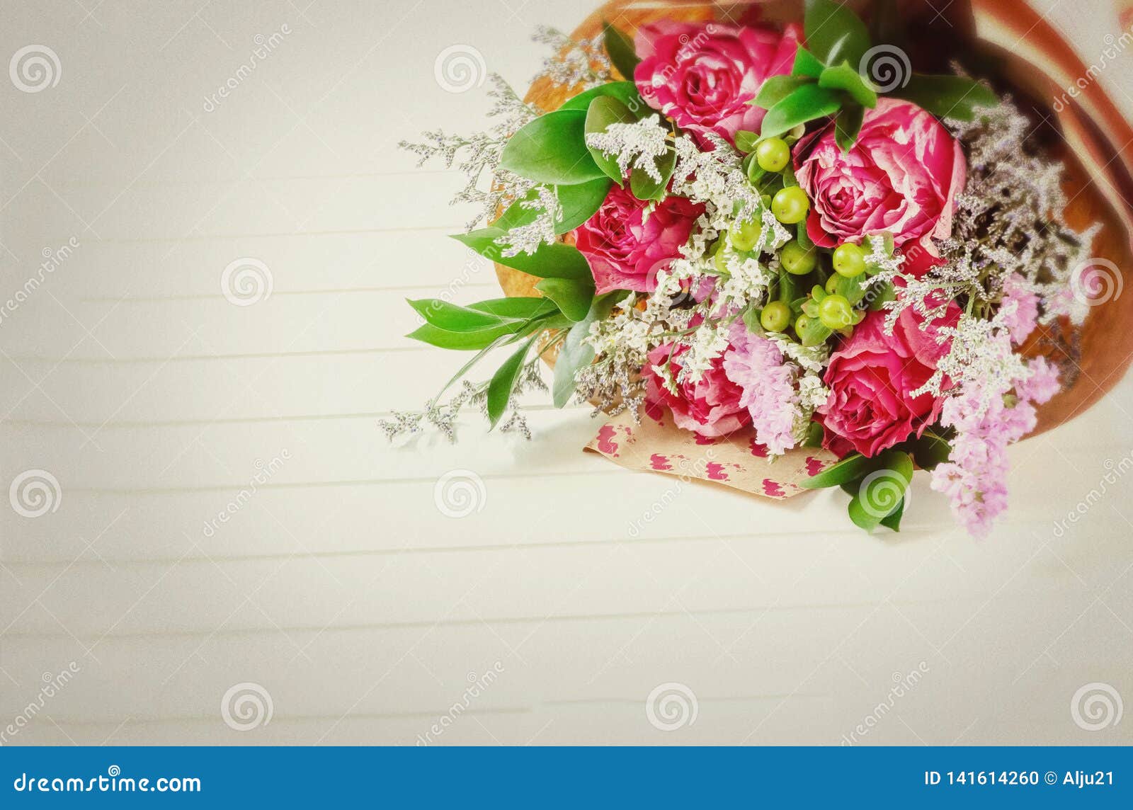 Bouquet Frais Et Luxuriant Des Fleurs Colorees Sur Le Fond Blanc Joyeux Anniversaire Jour De Valentines Ou Jour Des Femmes De Co Photo Stock Image Du Luxuriant Fleurs Bouquet Frais Et Luxuriant Des Fleurs Colorees Sur Le Fond Blanc Joyeux Anniversaire Jour De Valentines Ou Jour Des Femmes De Co Photo Stock Image Du Luxuriant Fleurs