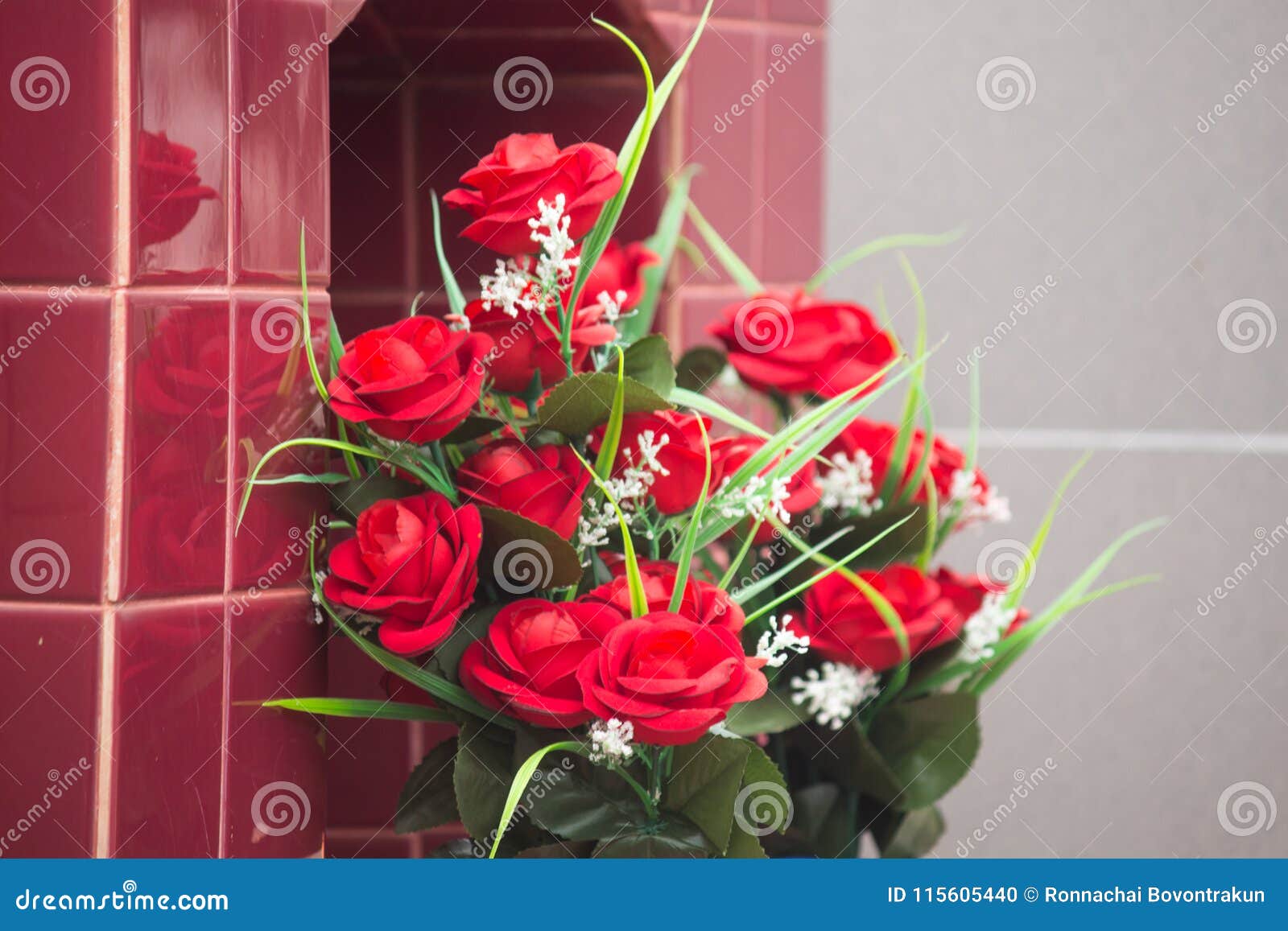 Bouquet of Red Roses on the Grave Stock Photo Image of flower, bunch