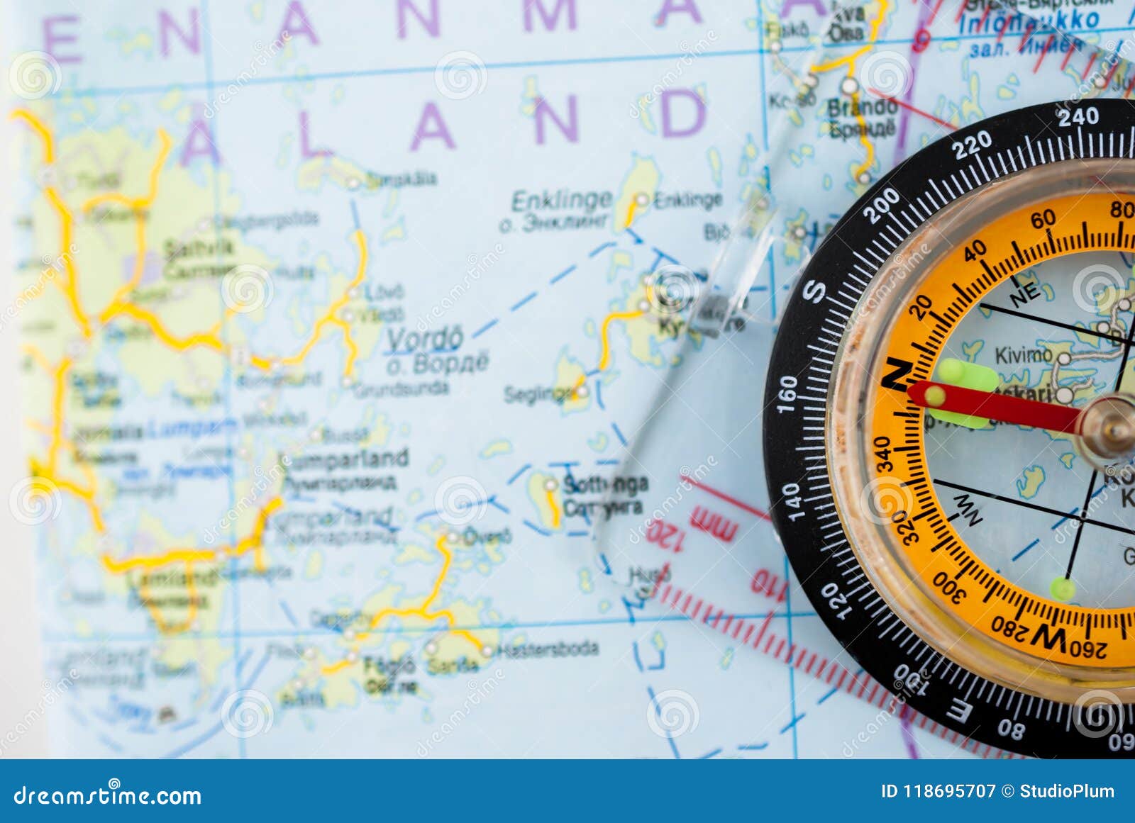 Boussole Et Carte De Course D Orientation Image Stock Image Du Conception Materiel