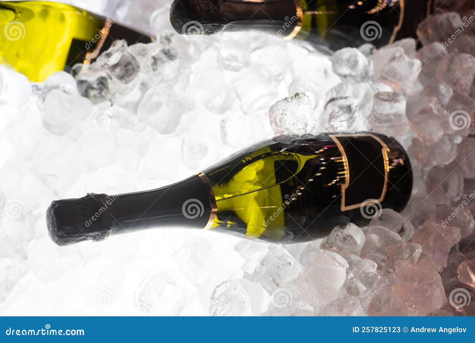 BRUBAKER - Porte-Bouteille De Vin - Vacancier Sous Parasol - Sculpture En Métal - Carte De Voeux INCL. - Idée Cadeau Originale