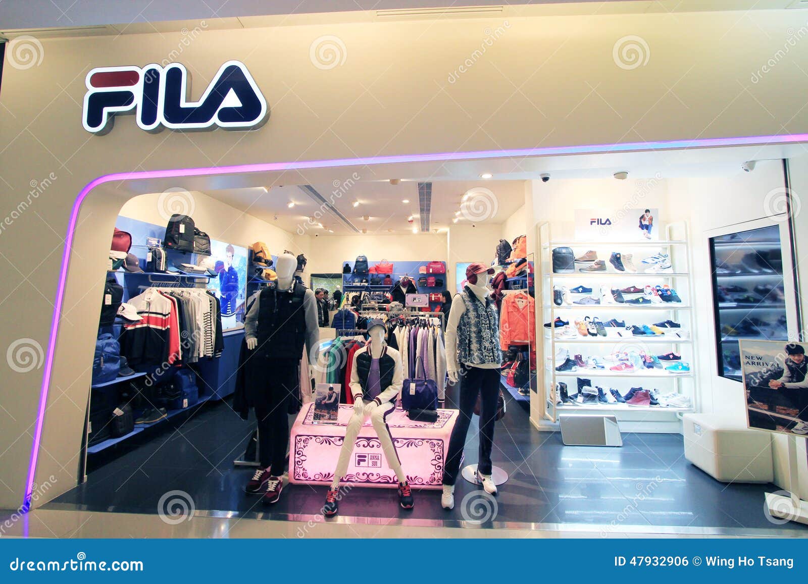 Boutique De FILA à Hong Kong Photo éditorial - Image du tailleur