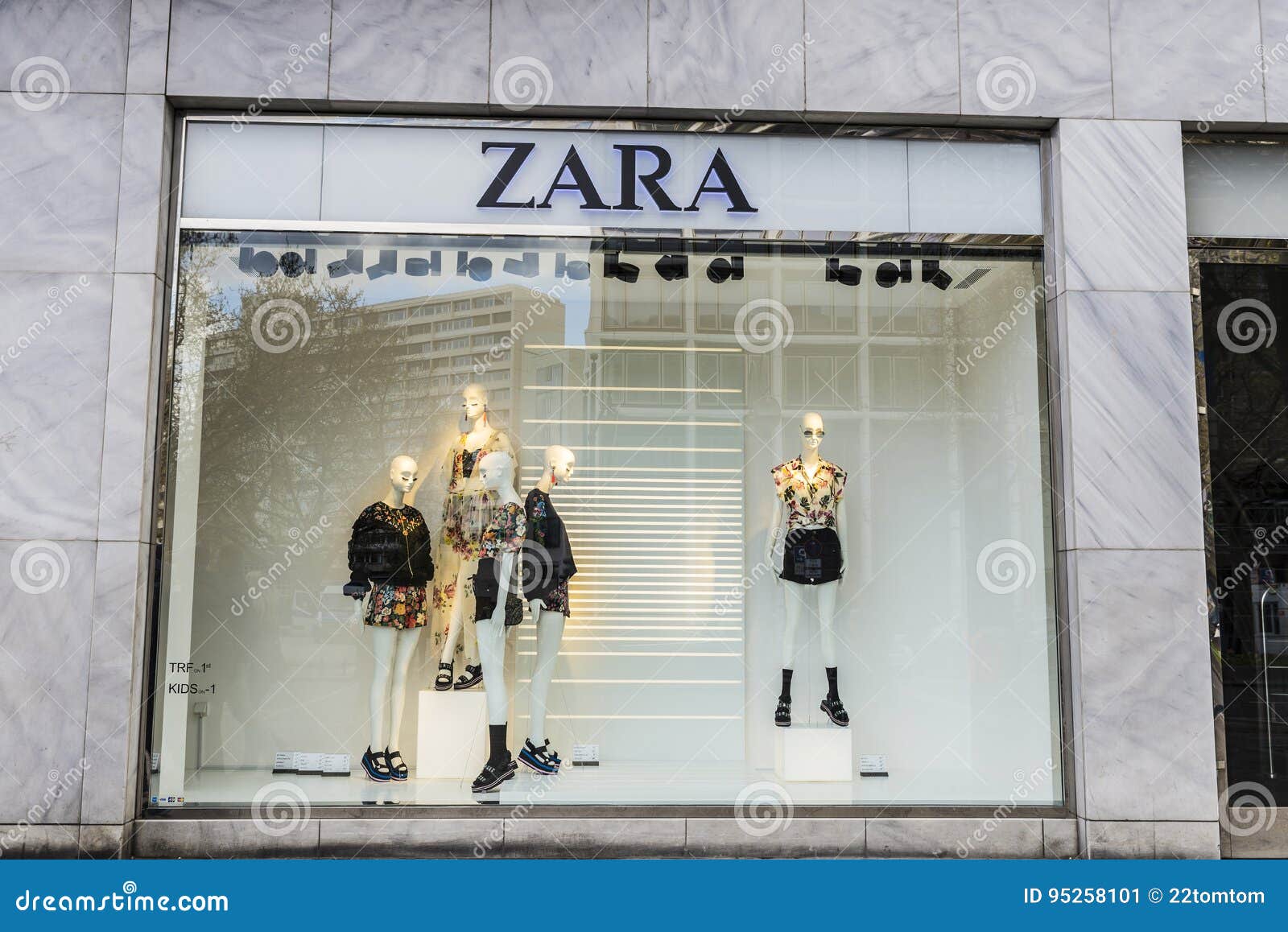 Boutique De Zara à Berlin, Allemagne Photo éditorial - Image du zara, berlin: 95258101