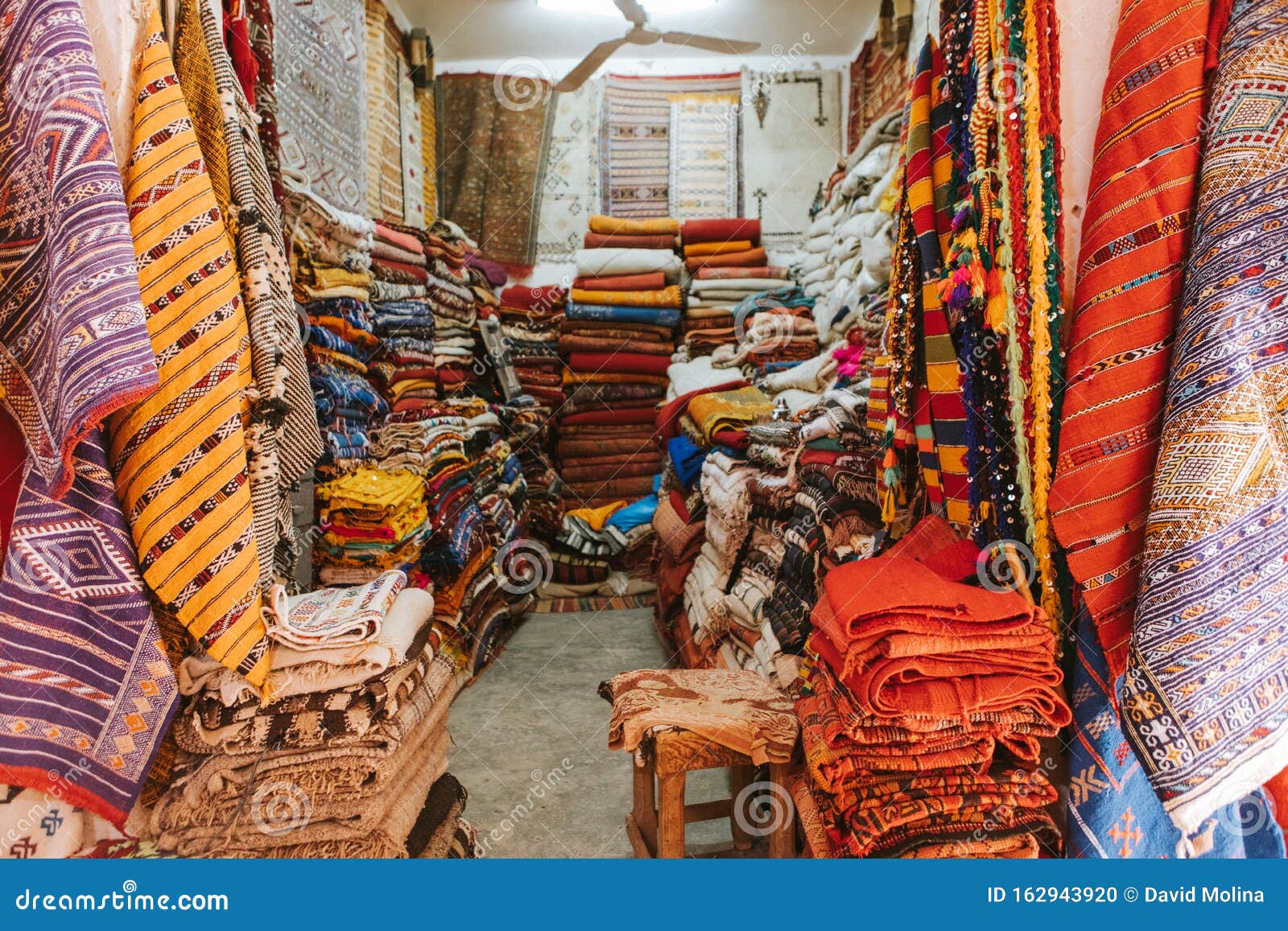 Boutique Textile Sur Un Marché Marocain Photo stock Image