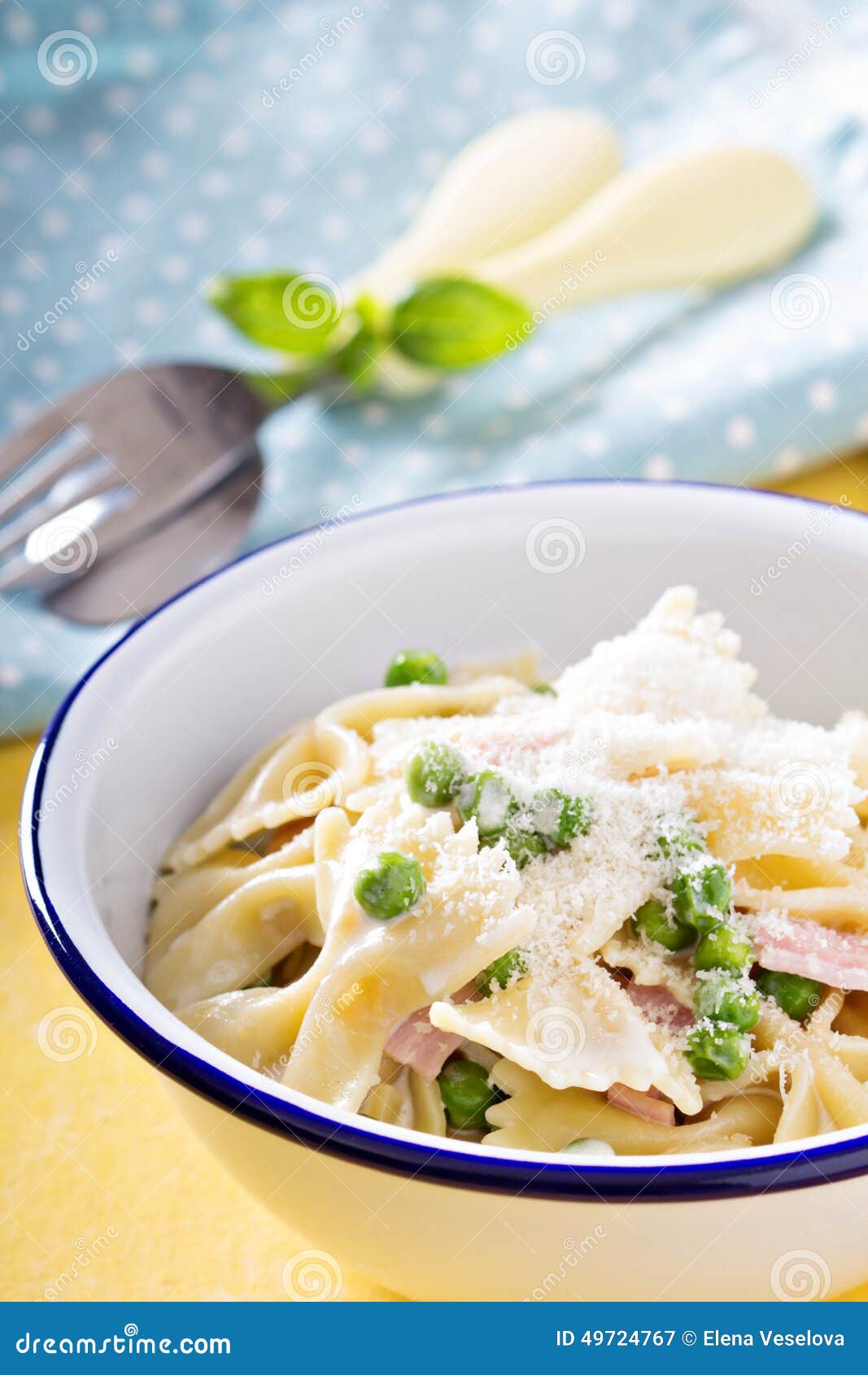 Bow Ties Pasta with Ham and Green Peas Stock Image Image of