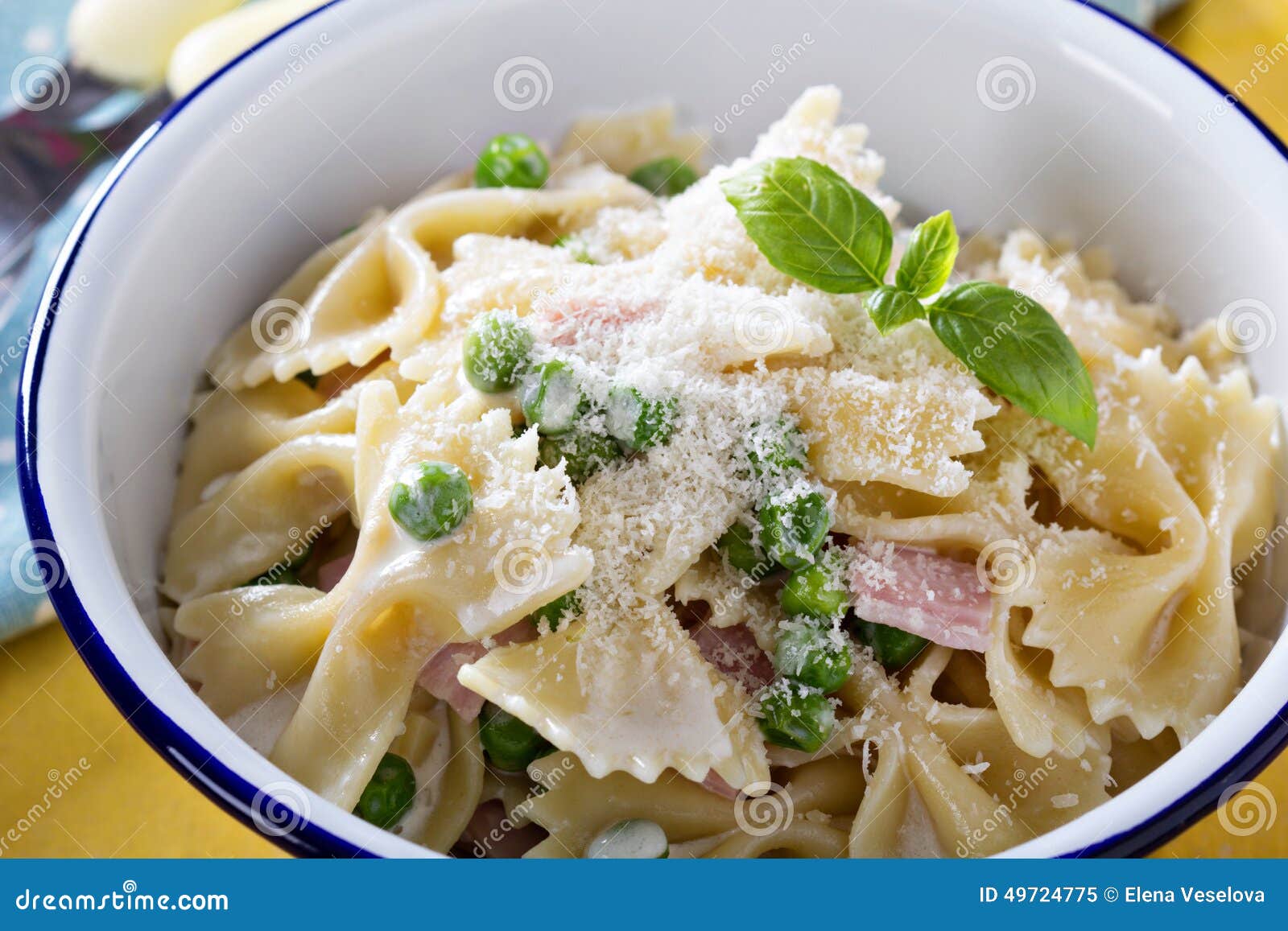 Bow Ties Pasta with Ham and Green Peas Stock Image Image of cooked