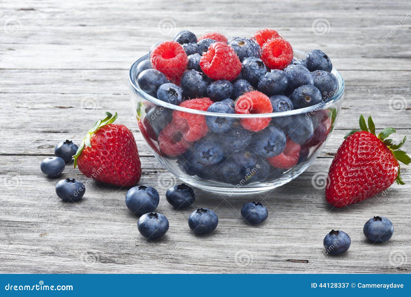 bowl berries fruit food