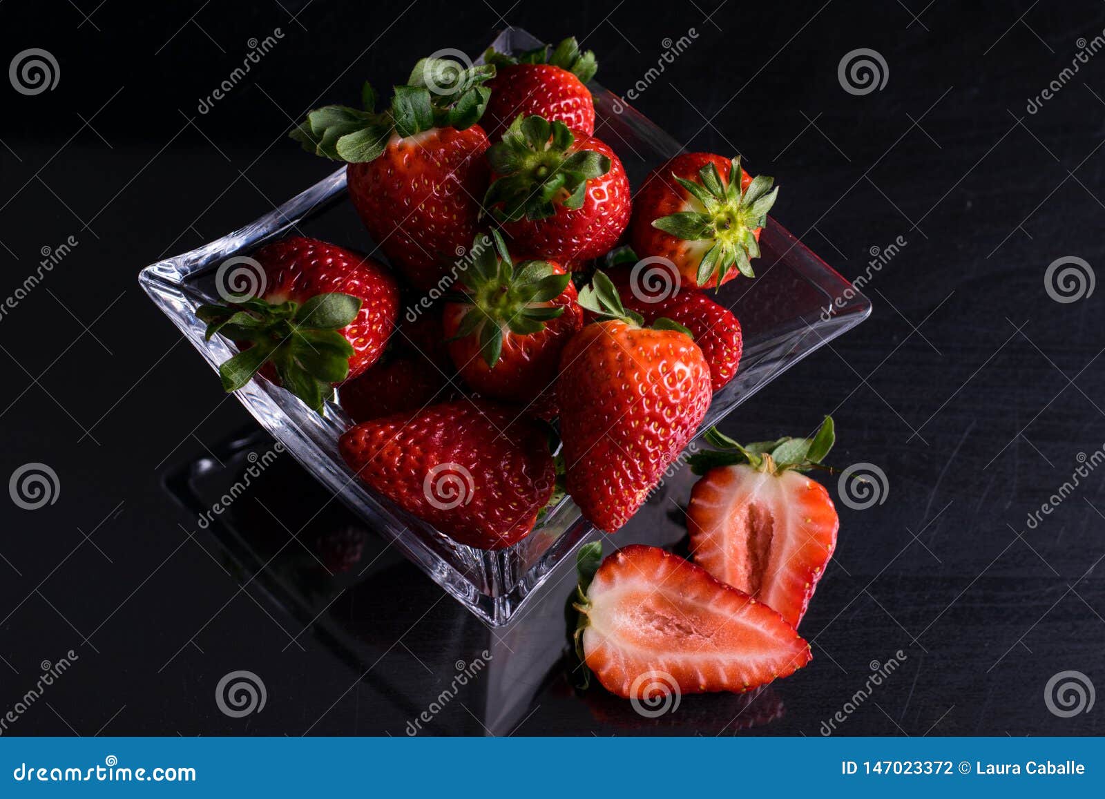bowl of glass with strawberries
