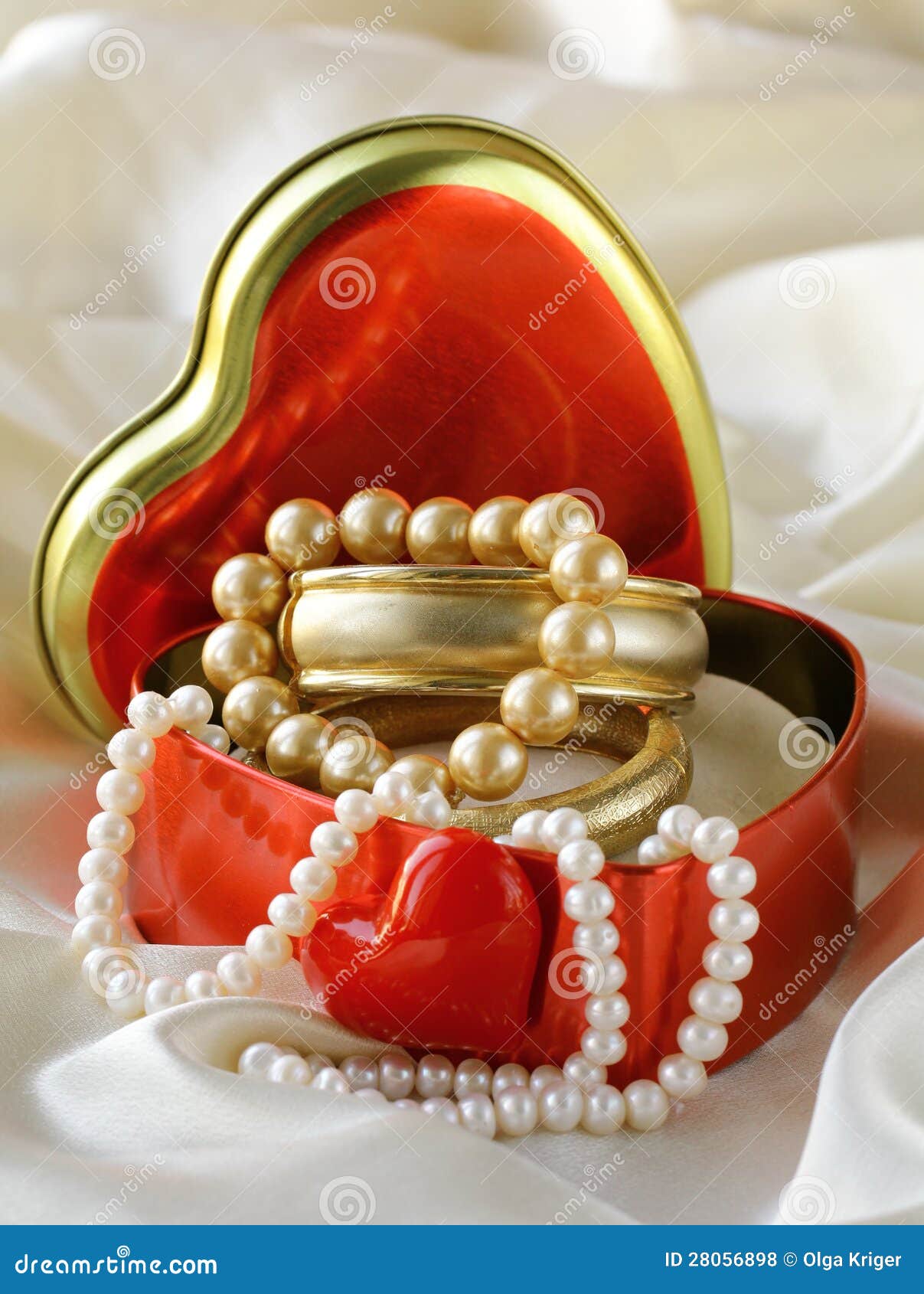 Box with Gold and Pearl Jewelry Stock Photo Image of retro, gift