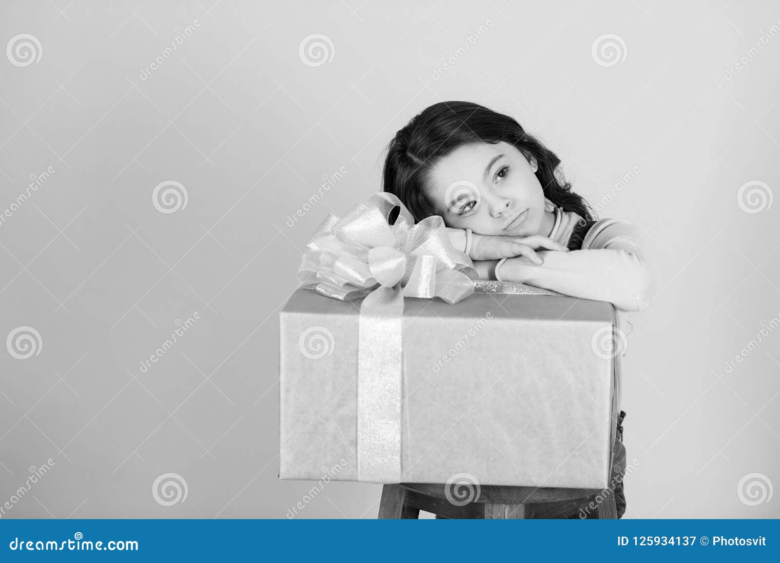 Box with Ribbon Bow and Little Girl Stock Image - Image of fashionable ...