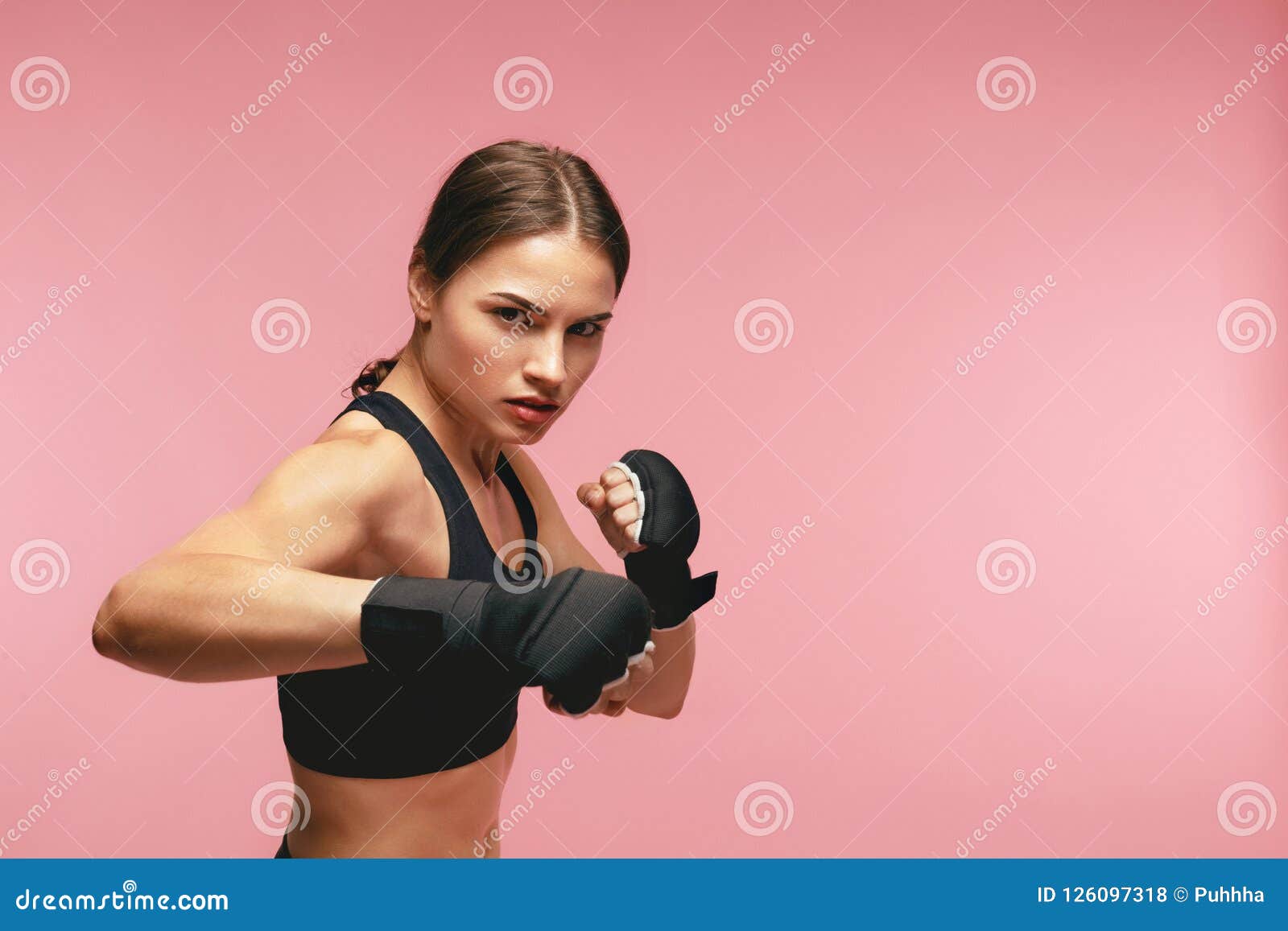 Vendaje de boxeo fotografías e imágenes de alta resolución - Página 3 -  Alamy
