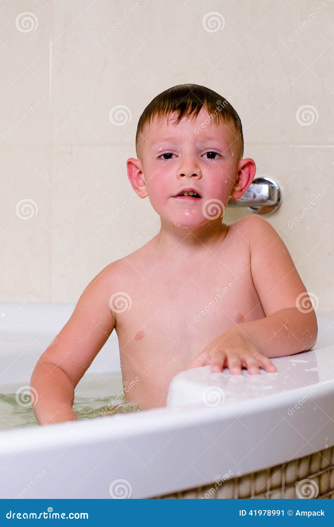 Boy with Bubbles on His Head Stock Image Image of enjoy, bathroom