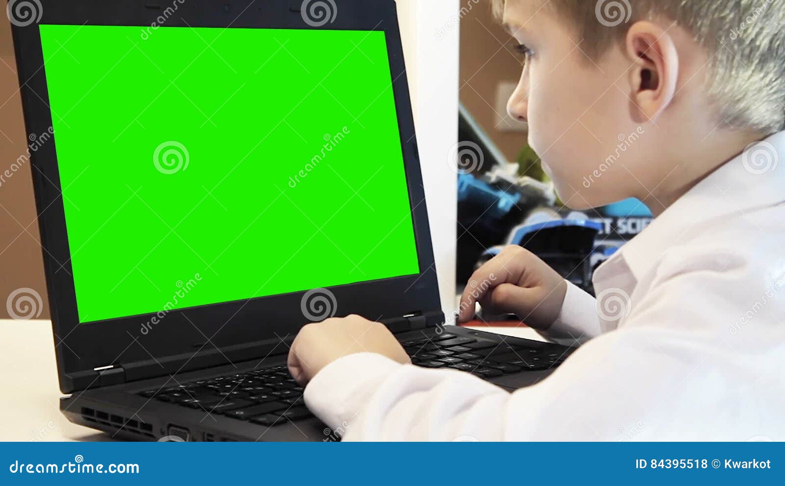 Green Screen Boy Sitting Stock Footage & Videos 1,036 Stock Videos