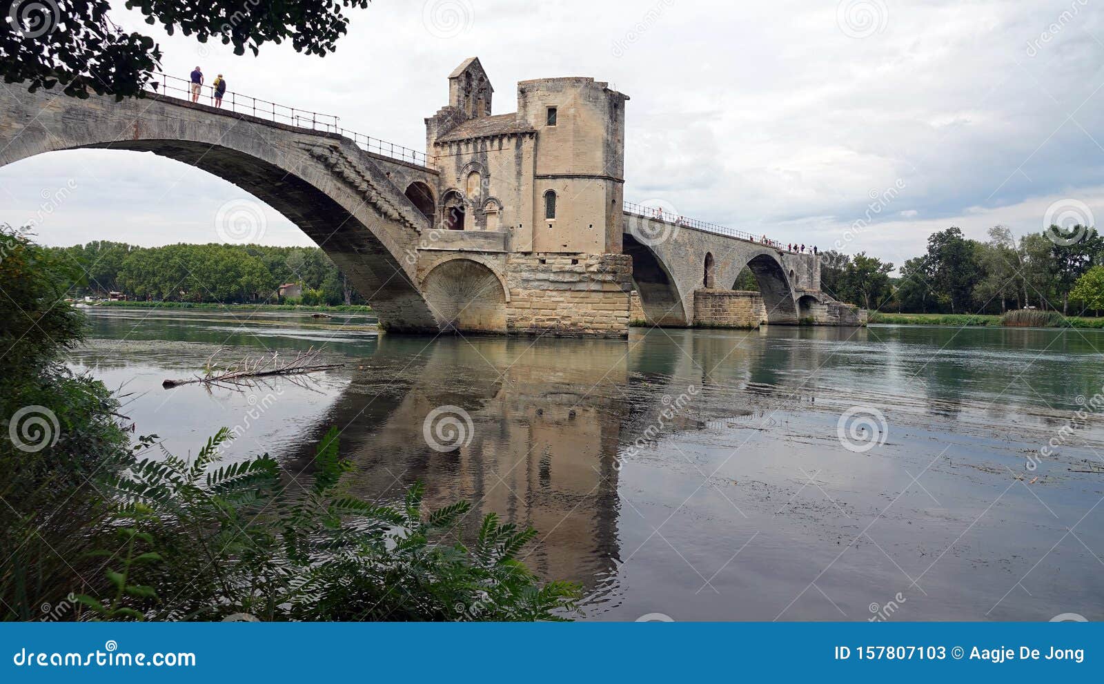 Brucke Pont De Avignon In Der Rhone Frankreich Stockbild Bild Von Rhone Frankreich