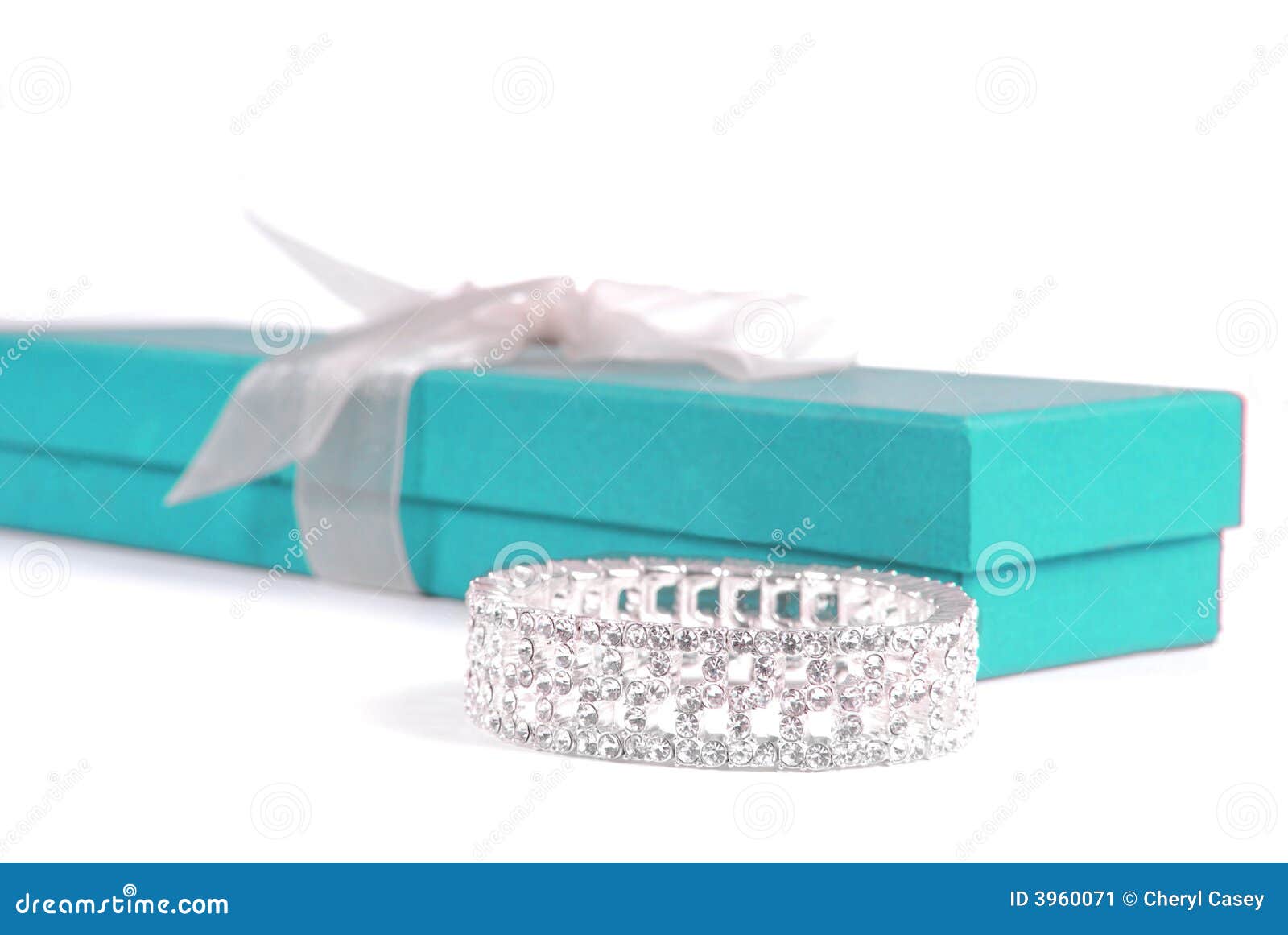 Bracelet and Gift Box stock image. Image of jewelry, engagement 3960071