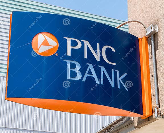 pnc bank fourth of july hours