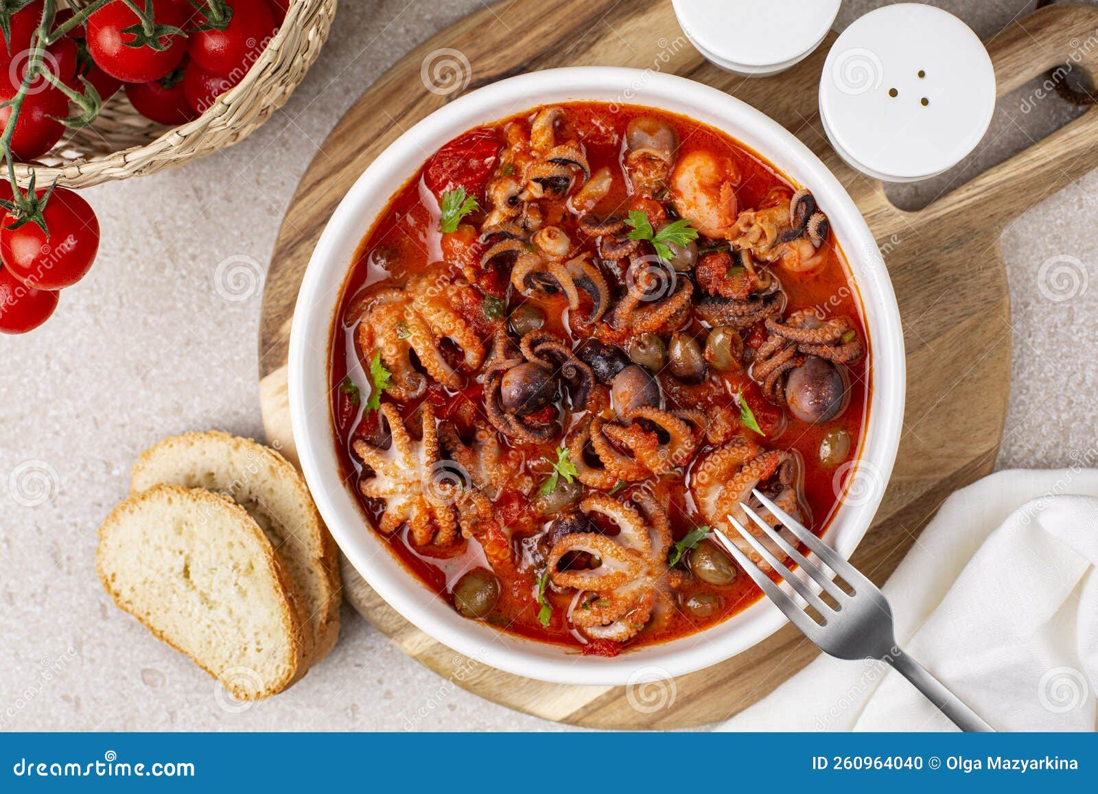 braised octopus stew with tomato sauce