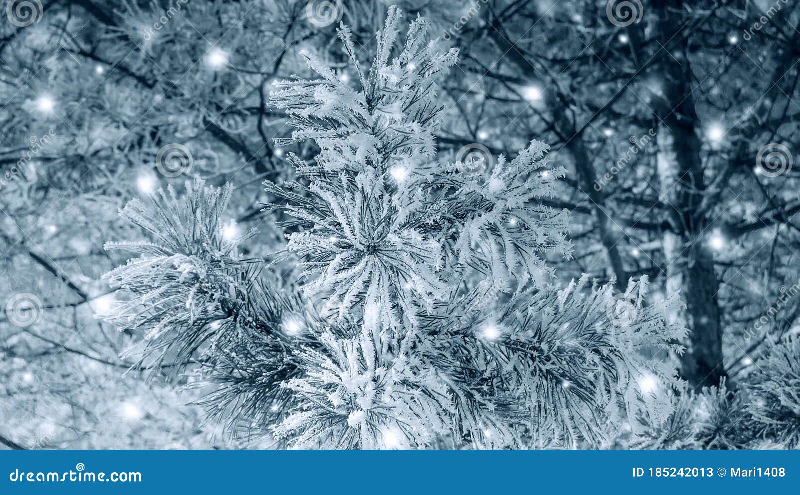 Realistic Snow Falling Loop with transparency Full HD on Make a GIF
