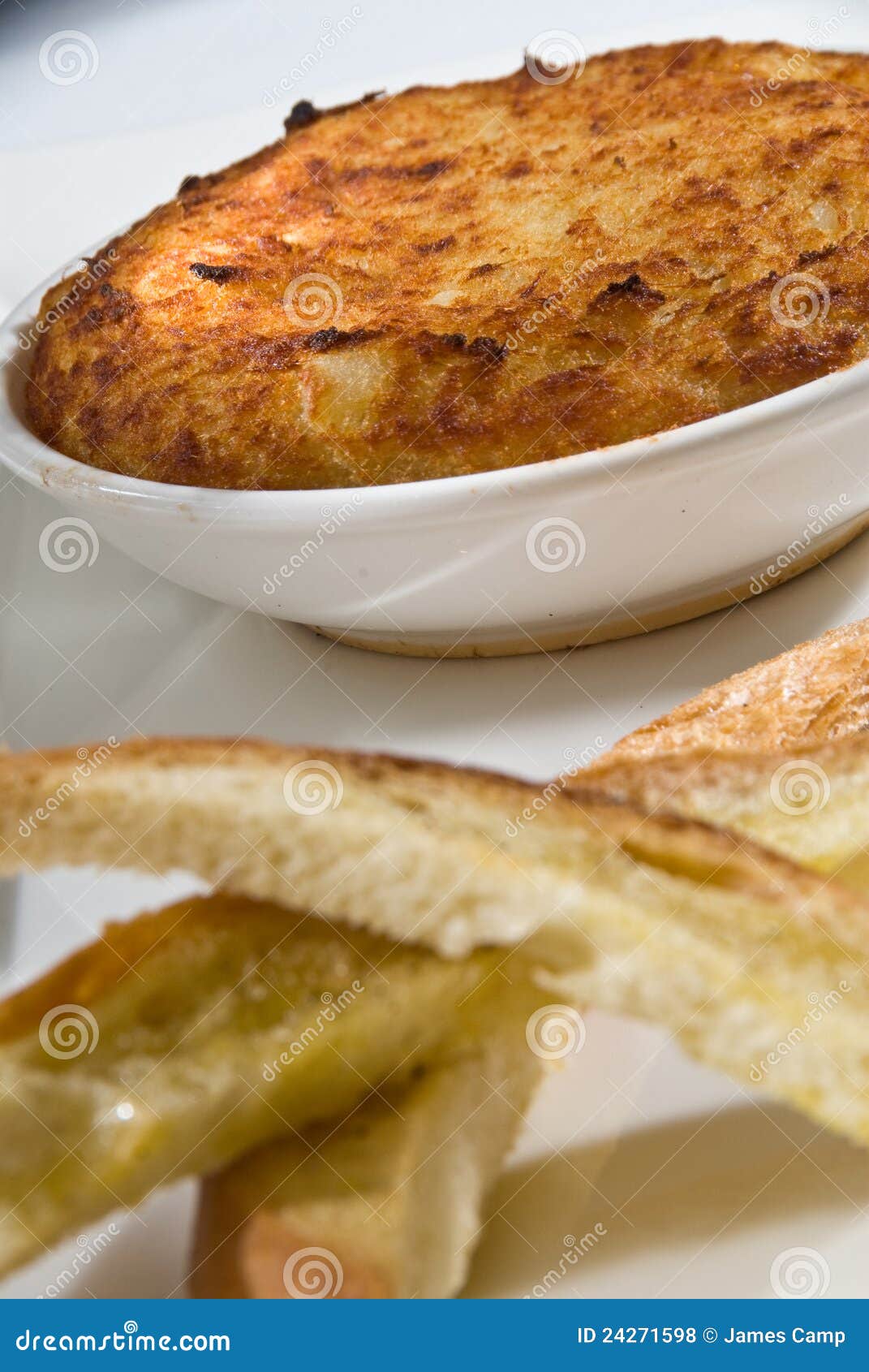 Brandade traditionnel photo stock. Image du rôti, olive 24271598