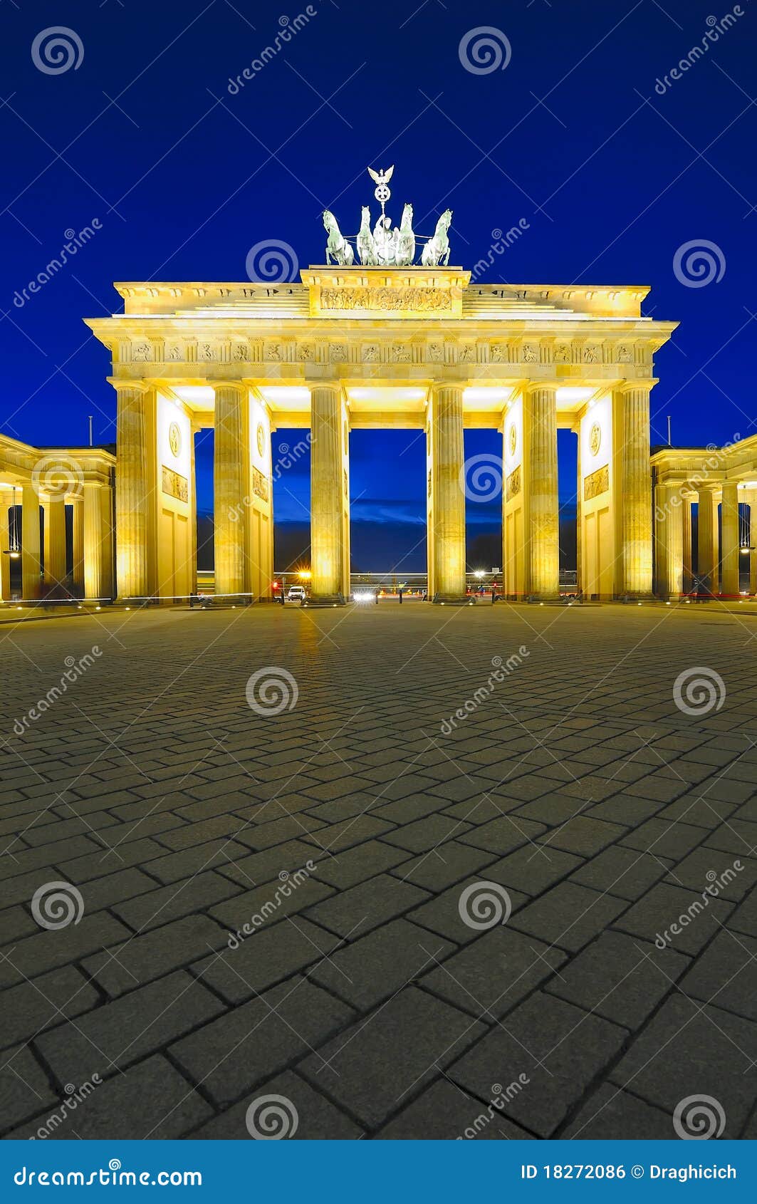 brandenburg gate, berlin, germany