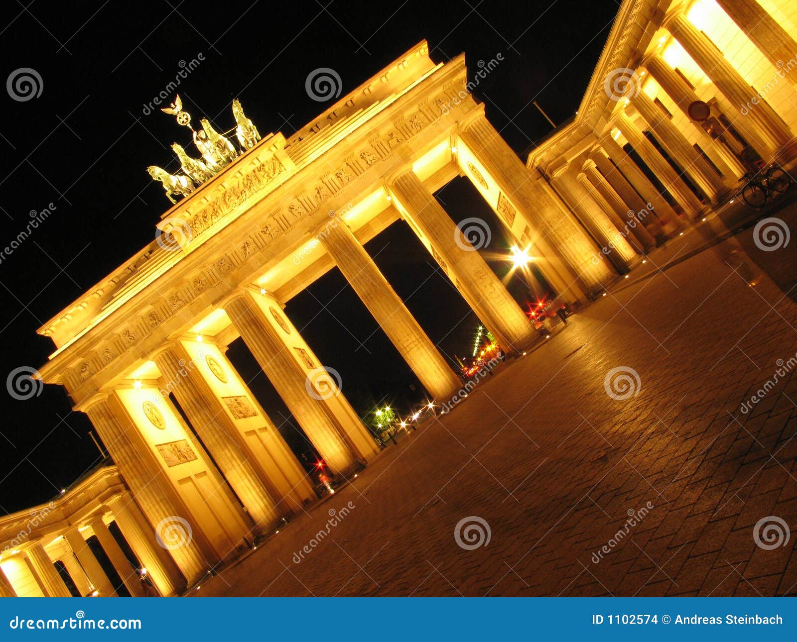 Berühmter Brandenburger Felsen in Berlin, Deutschland