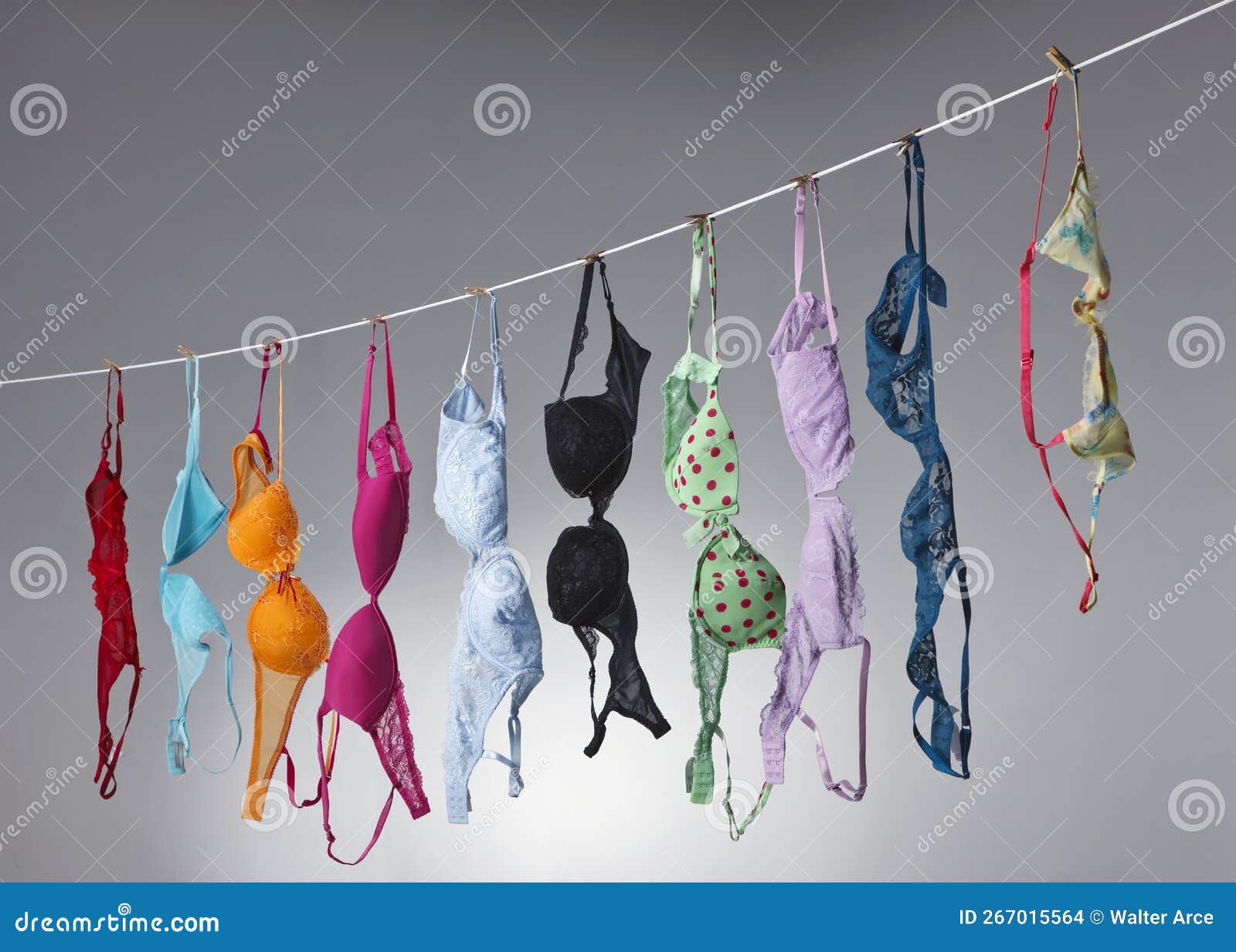 6 Boob Hang Low Royalty-Free Images, Stock Photos & Pictures