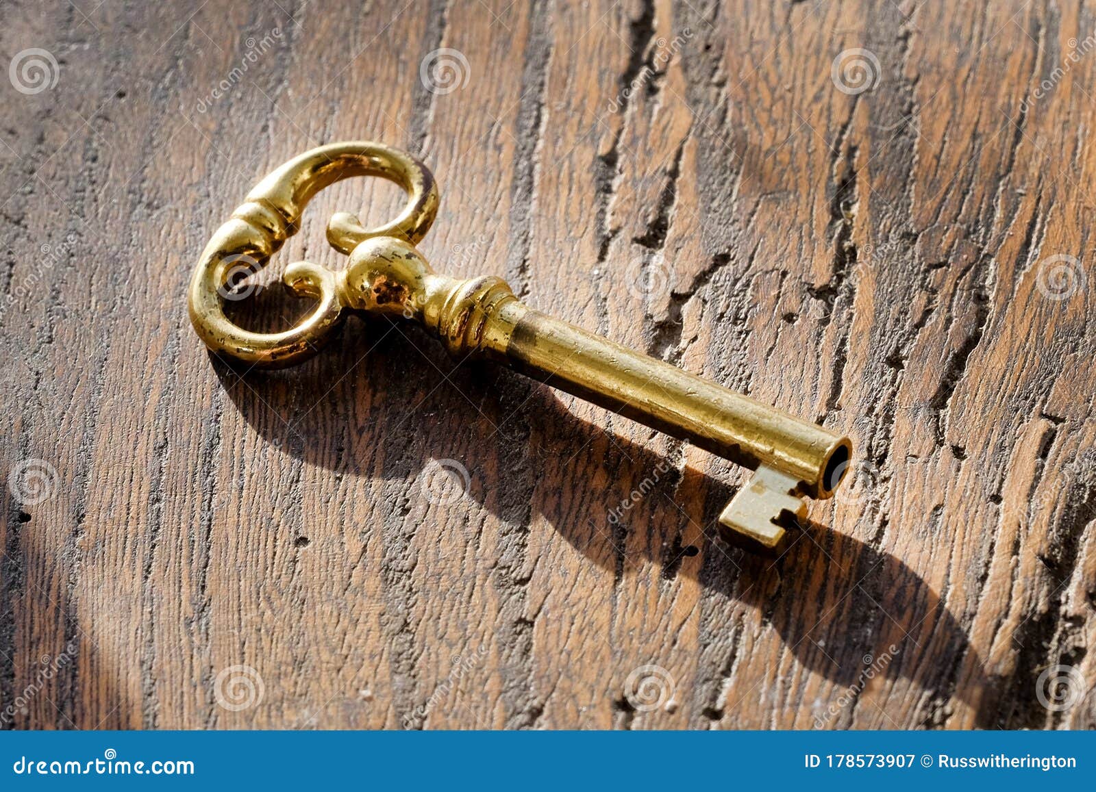 A brass key stock image. Image of music, musical, object 178573907