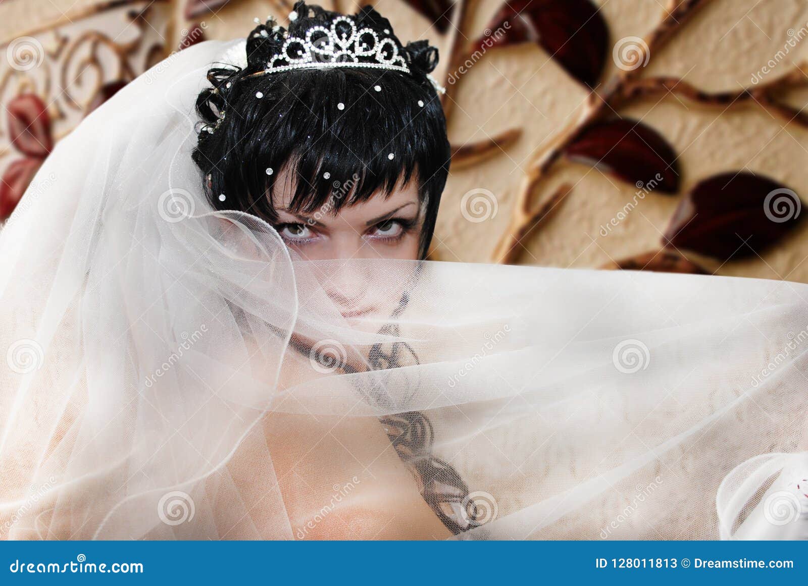 Schwarze Braut Krone Mit Schleier - Gothic Halloween Bride Kostüm Accessoire