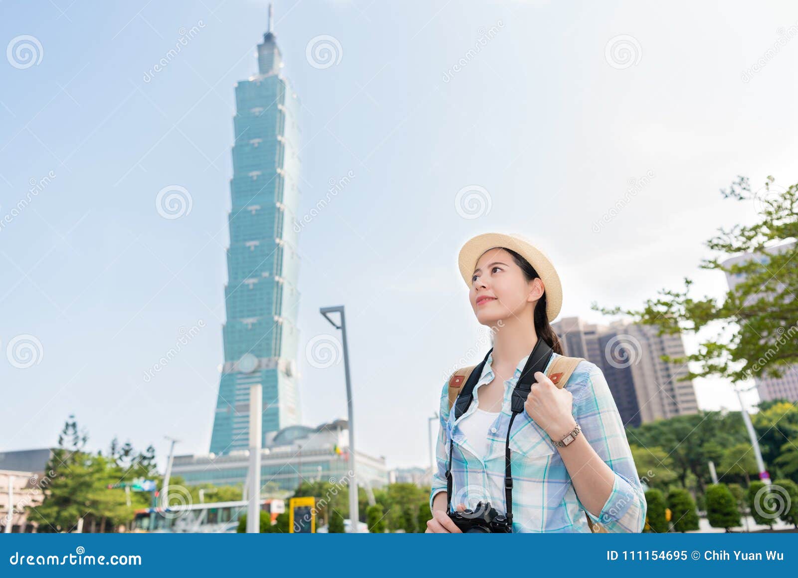 taiwan female tour guide