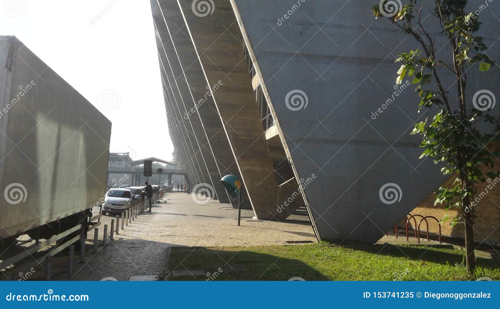 brazil - rio de janeiro - gloria - museu de arte moderna - aterro