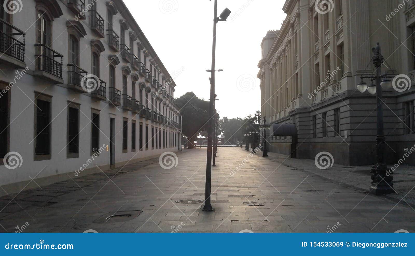 brazil - rio de janeiro - praca xv - downtown - paÃÂ§o imperial