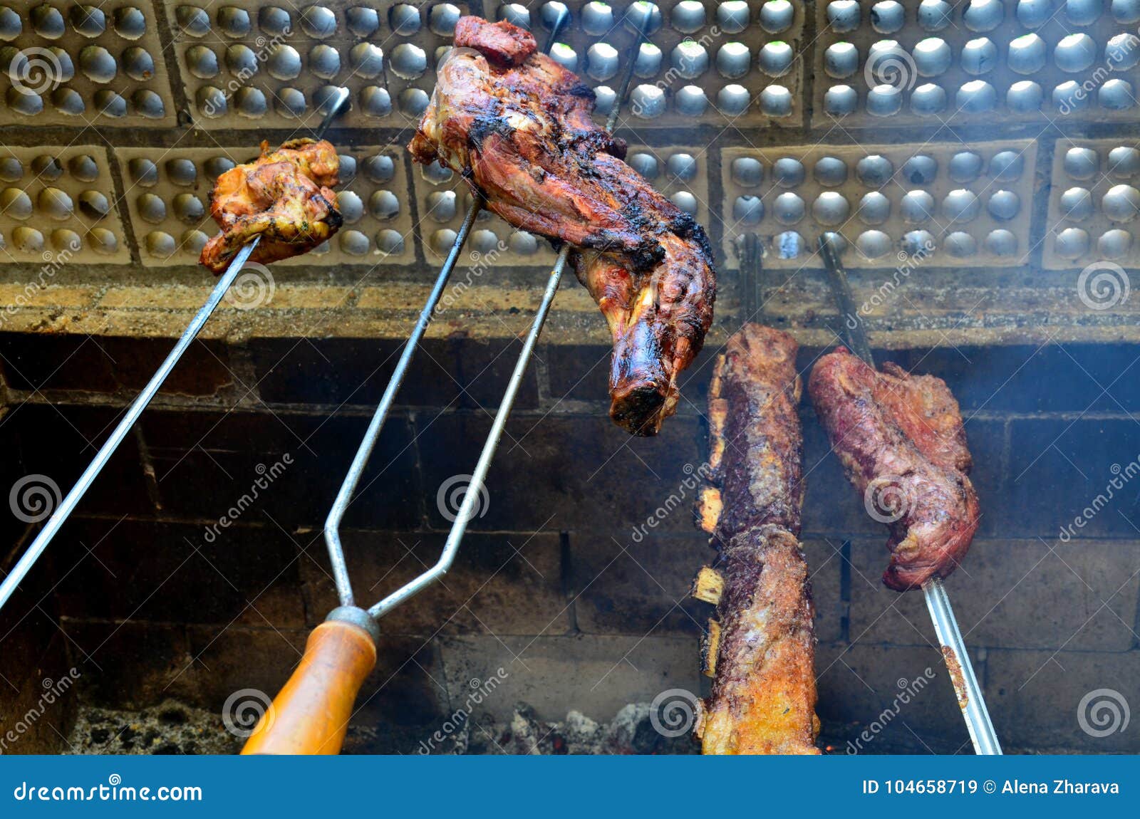 https://thumbs.dreamstime.com/z/brazilian-churrasco-traditional-brazilian-barbecue-brazilian-churrasco-traditional-brazilian-barbecue-rio-grande-do-sul-104658719.jpg
