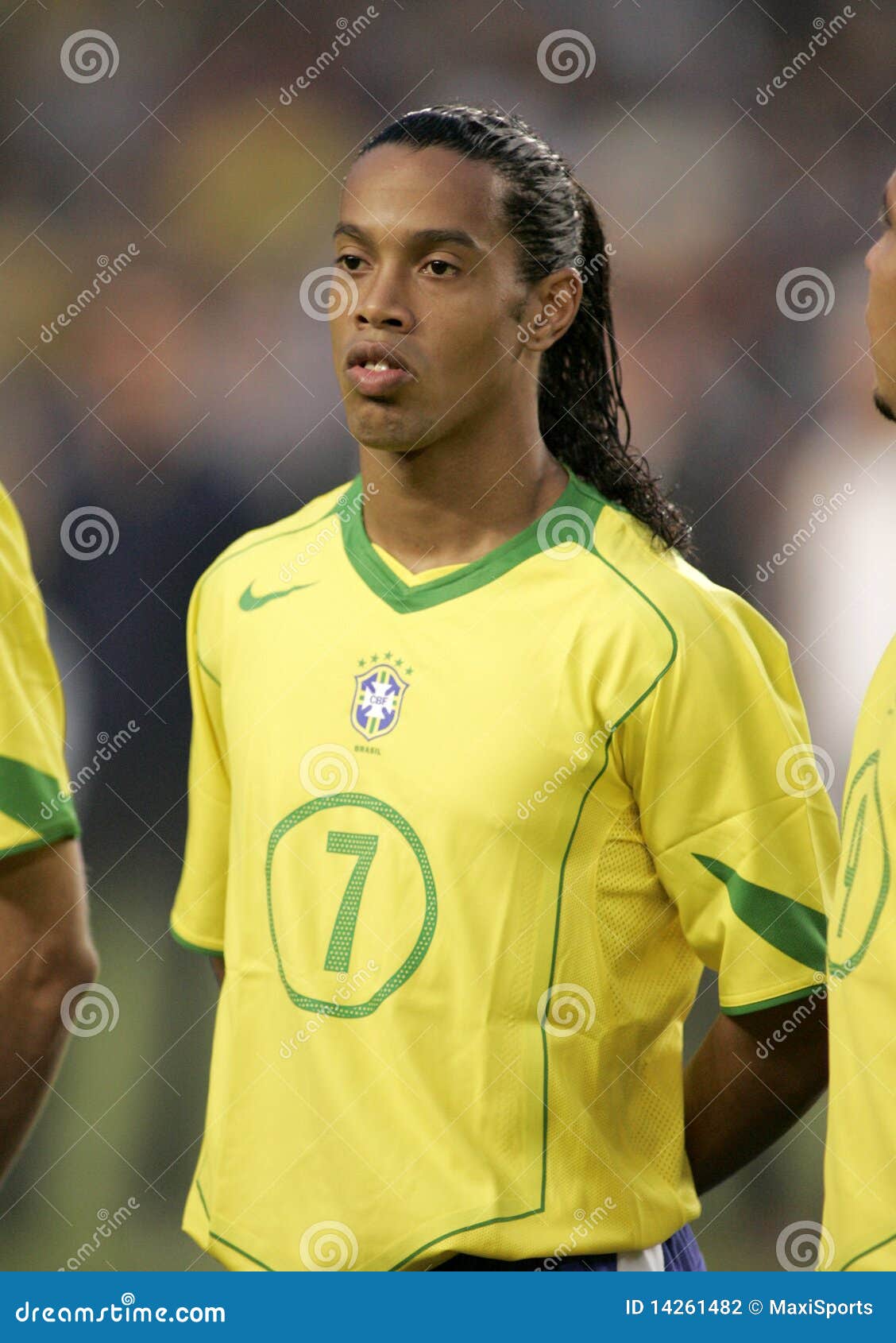 Ronaldinho hi-res stock photography and images - Page 7 - Alamy