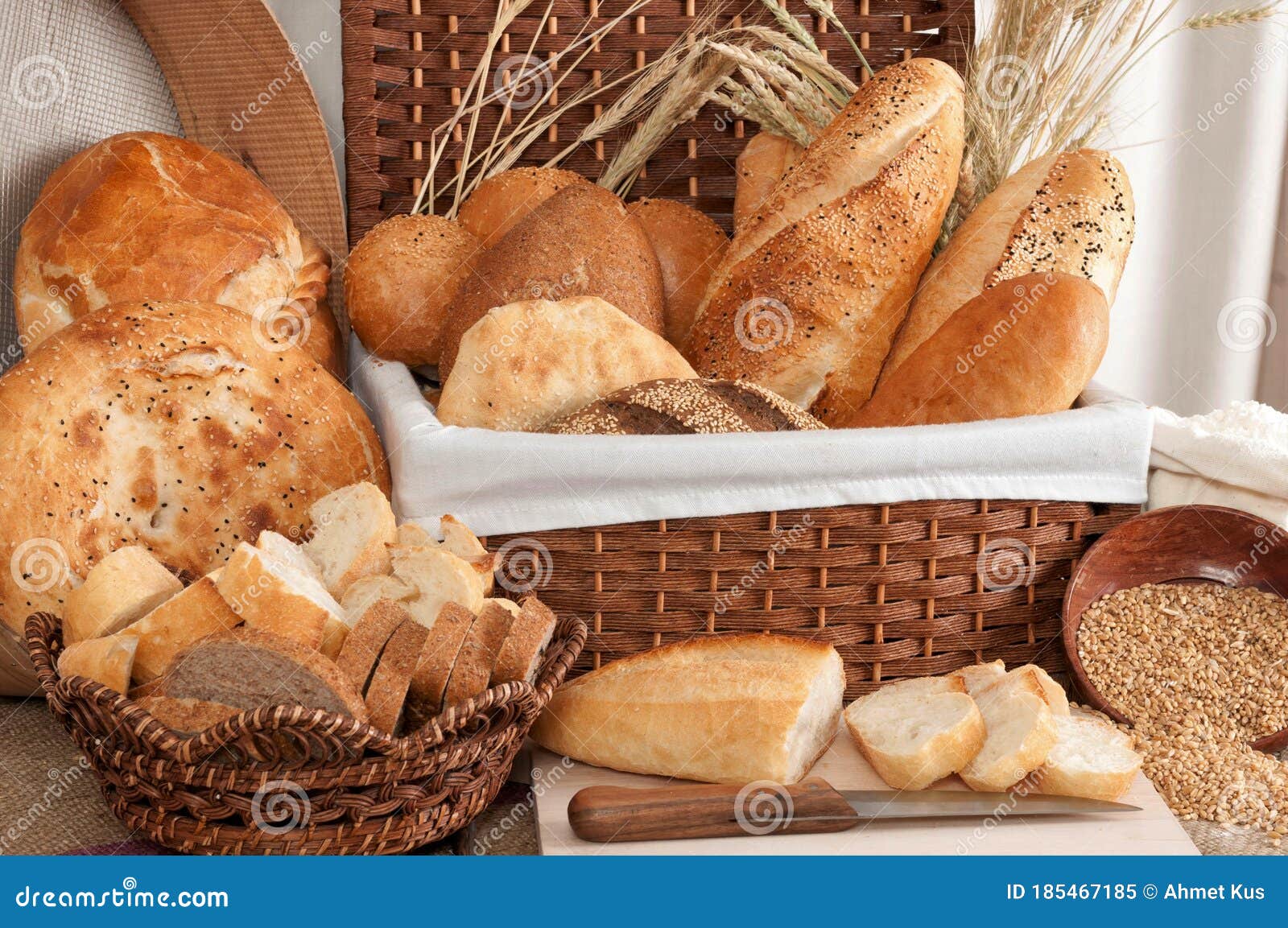 Bread Types Made of White Wheat Flour and Rye Flour. Stock Image Image of food, slice 185467185