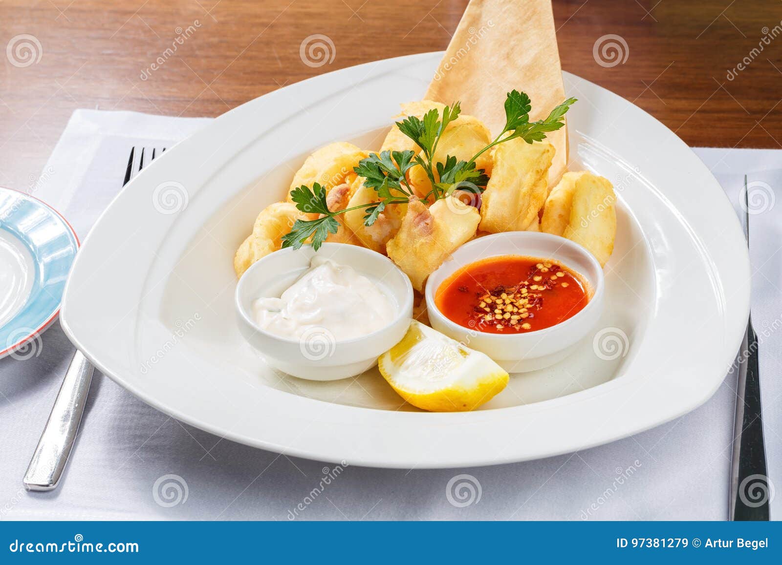 Breaded Prawns King Prawns Coated in Plain and Spicy Breadcrumbs and