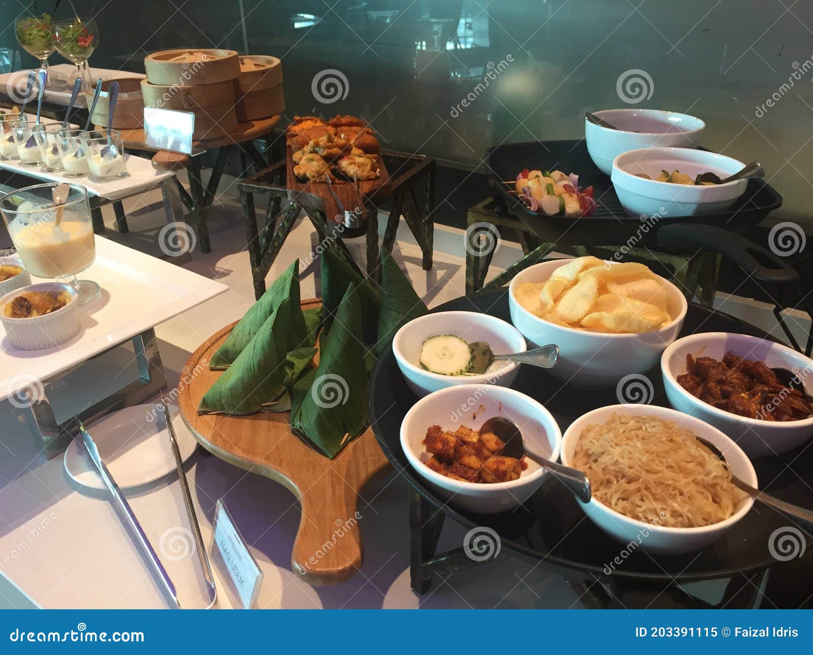 29nov Kuala Lumpur. Breakfast Buffet Spread in Hotel Editorial Image