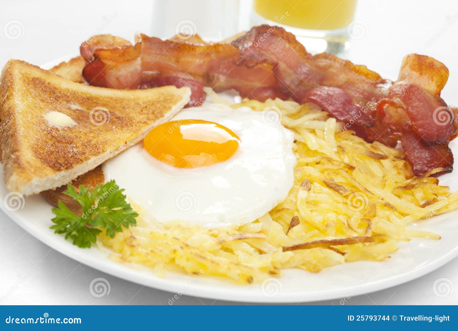 Breakfast Hash Browns Bacon Fried Egg Toast Stock Photo - Image of