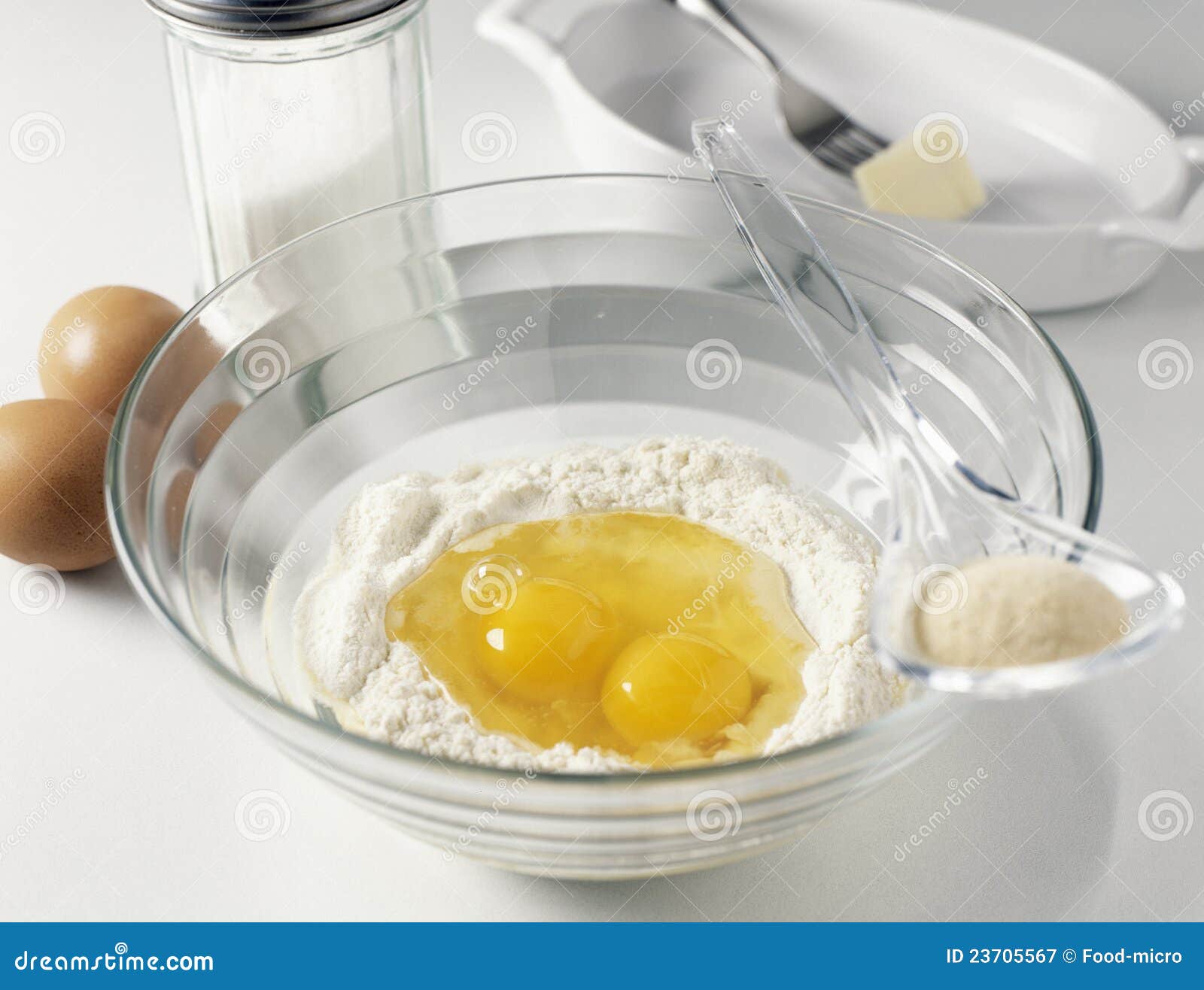 Collection 104+ Images Crack Crack The Egg Into The Bowl Stunning 10/2023