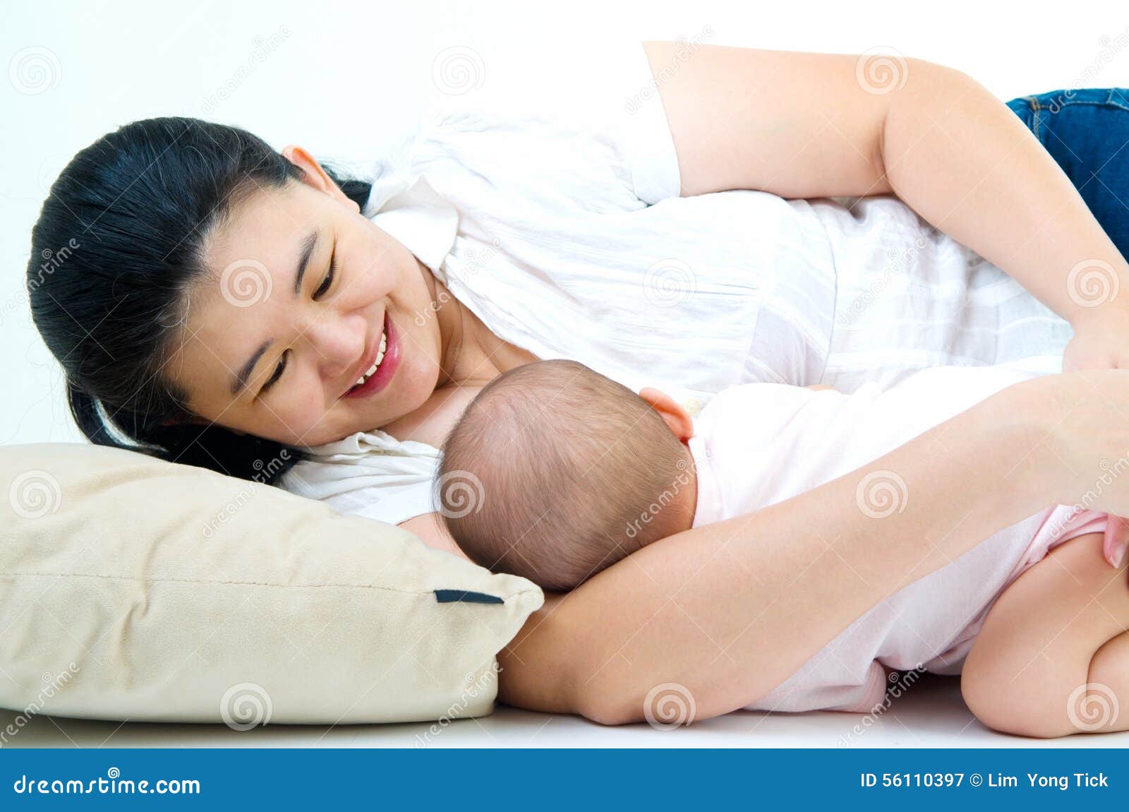 Asian Breastfeed 8